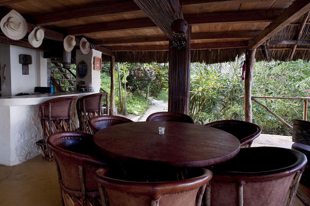 Bar/Salón Casitas Maraika