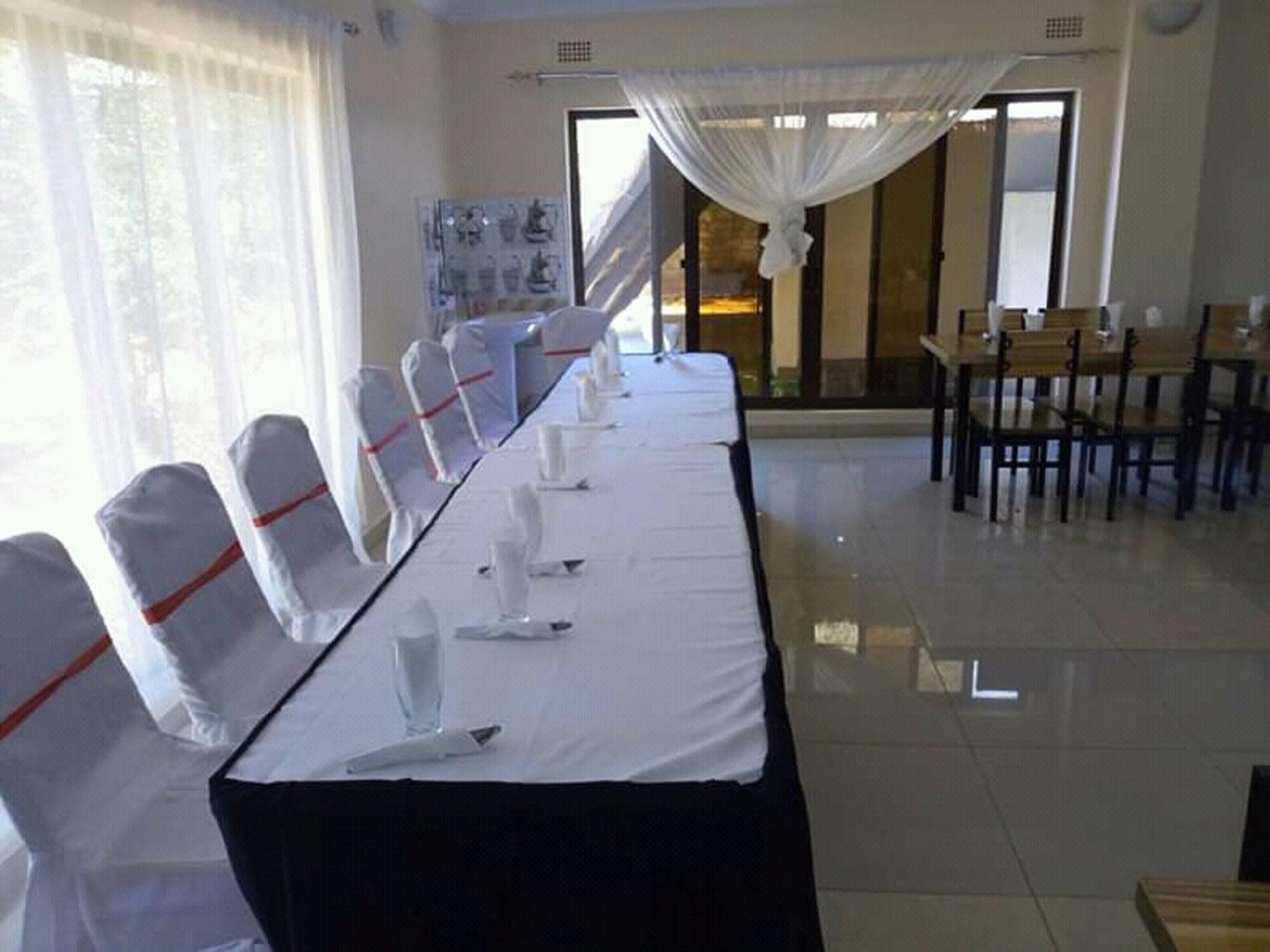 Restaurant Manjazi Hotels