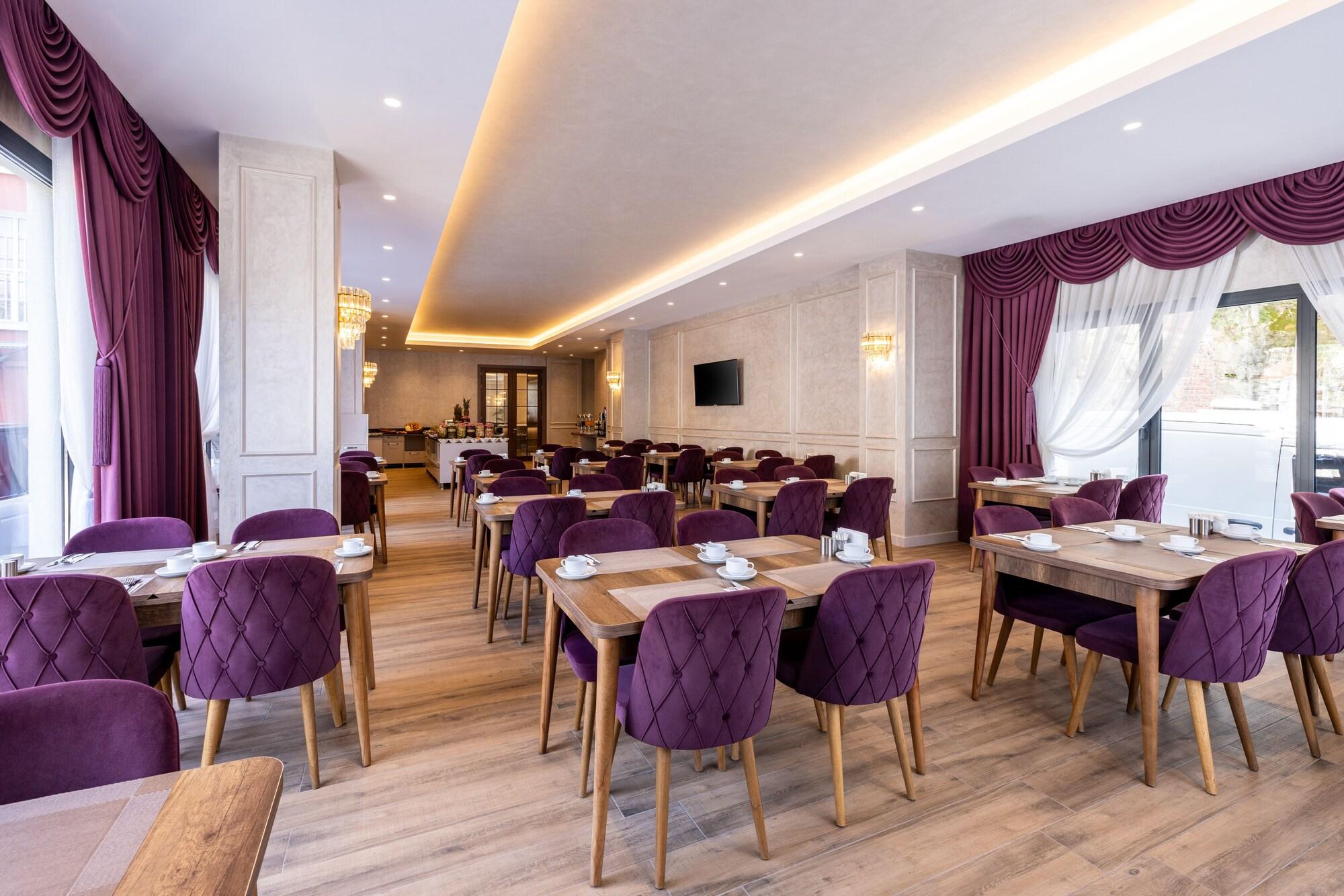 Restaurant Carina Gold Hotel and Restaurant
