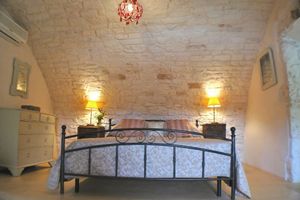 Alquiler Vacacional - Luxury olive mill with heated pool, sea views within walking distance of Ostuni