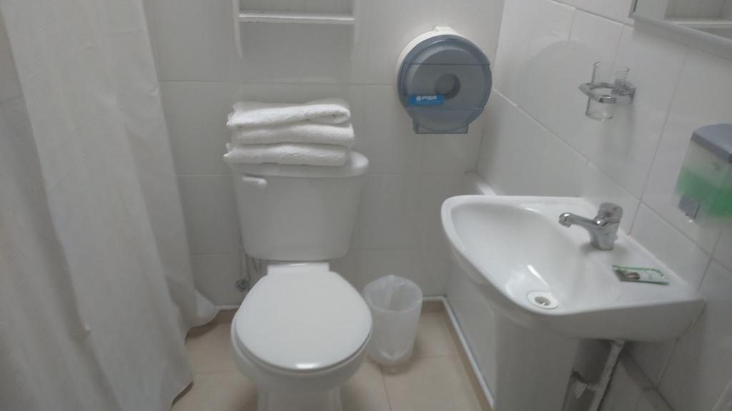 Baño Hostal Villanueva