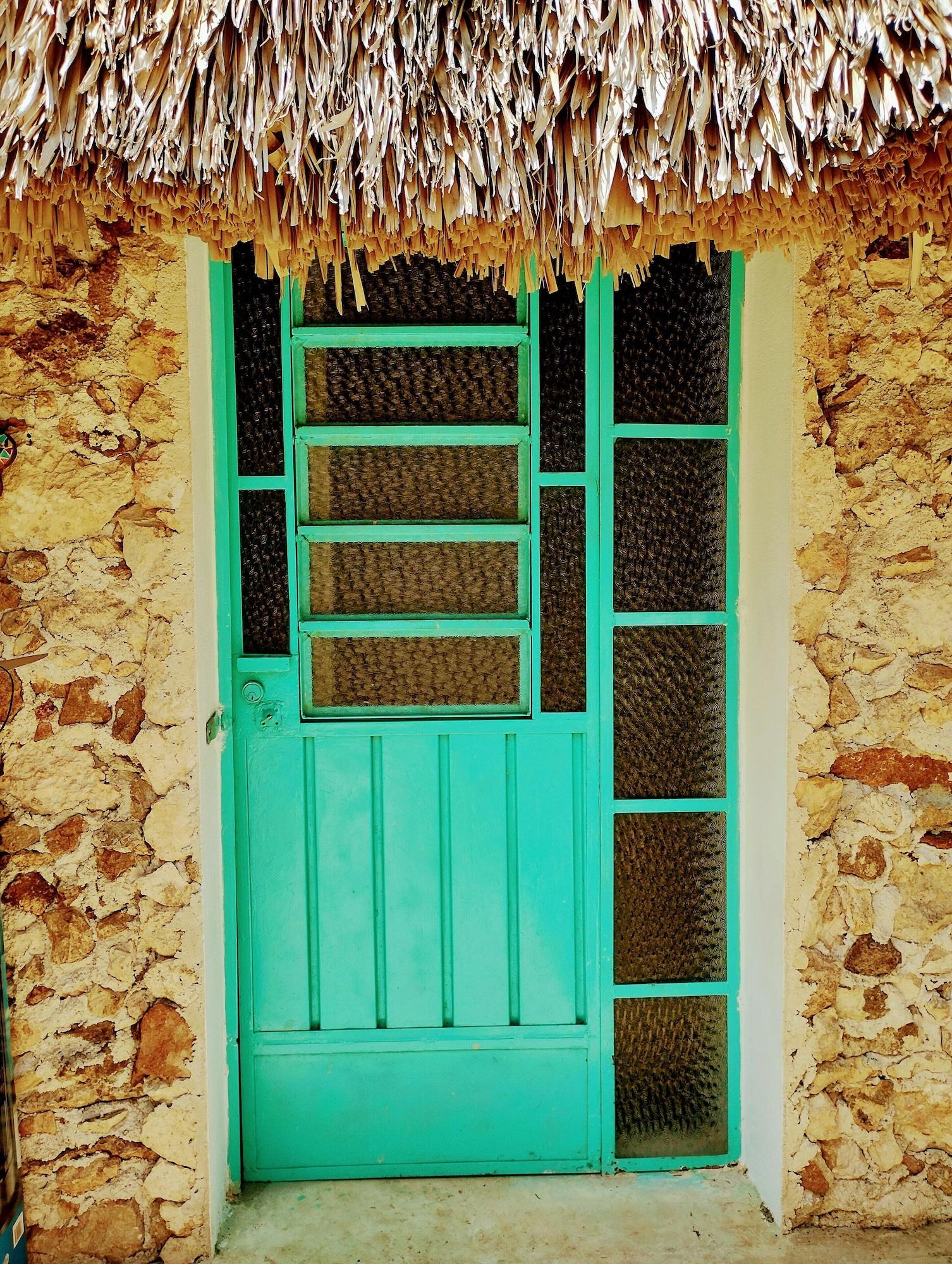 Vista Exterior Hotel y Museo Aldea Maya Toktli Orígenes