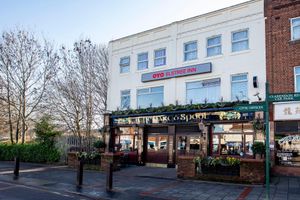 Alojamiento - Elstree Inn