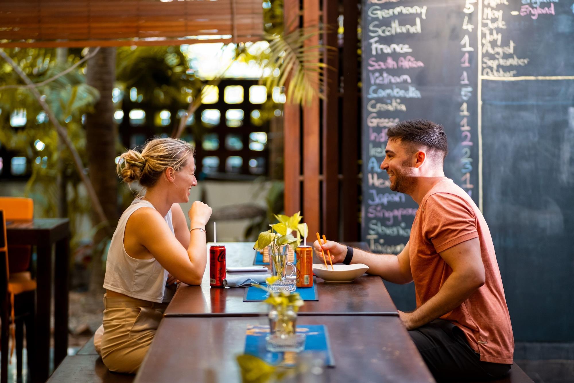 Restaurant Mad Monkey Phnom Penh - Hostel