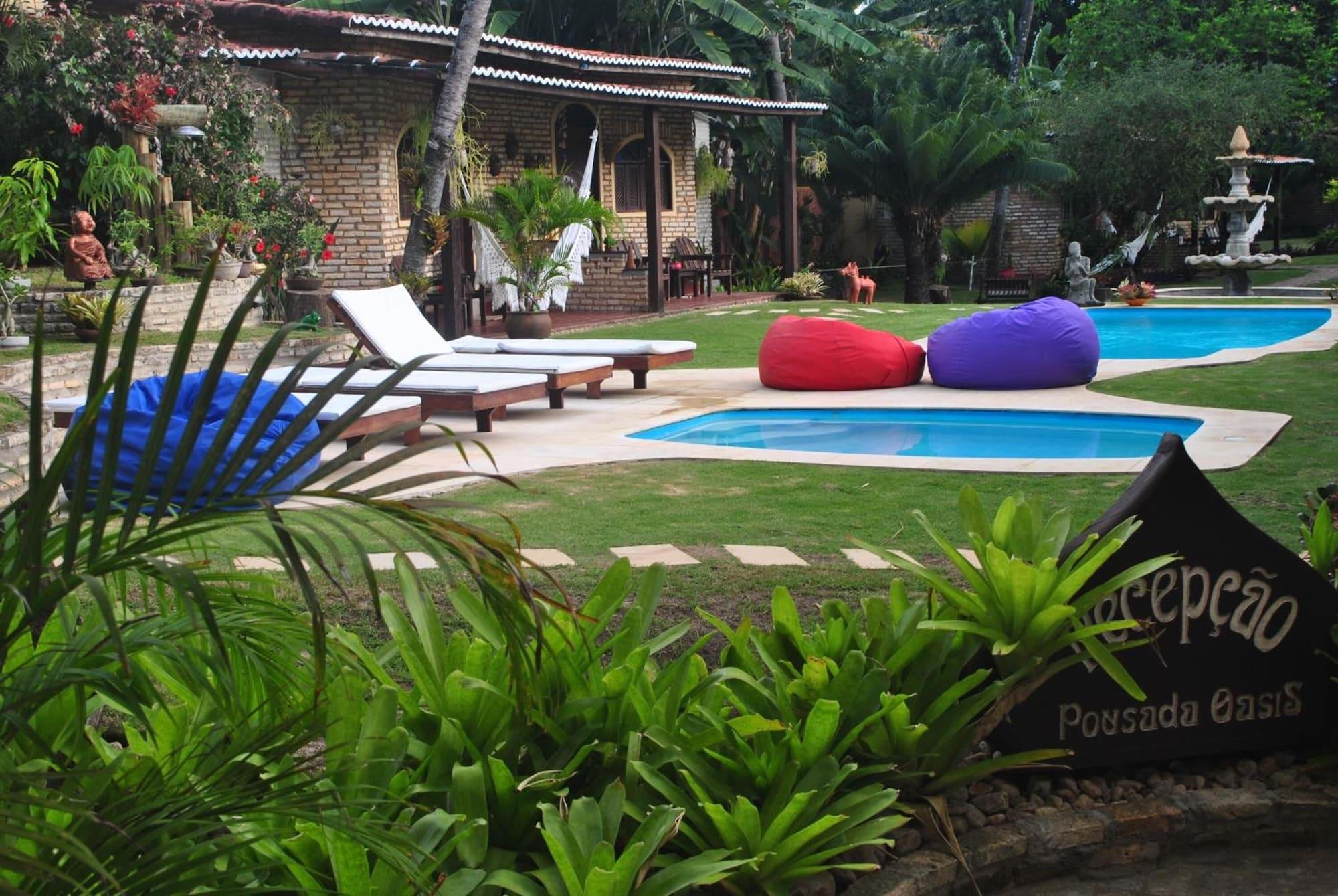 Vista Piscina Pousada Oasis