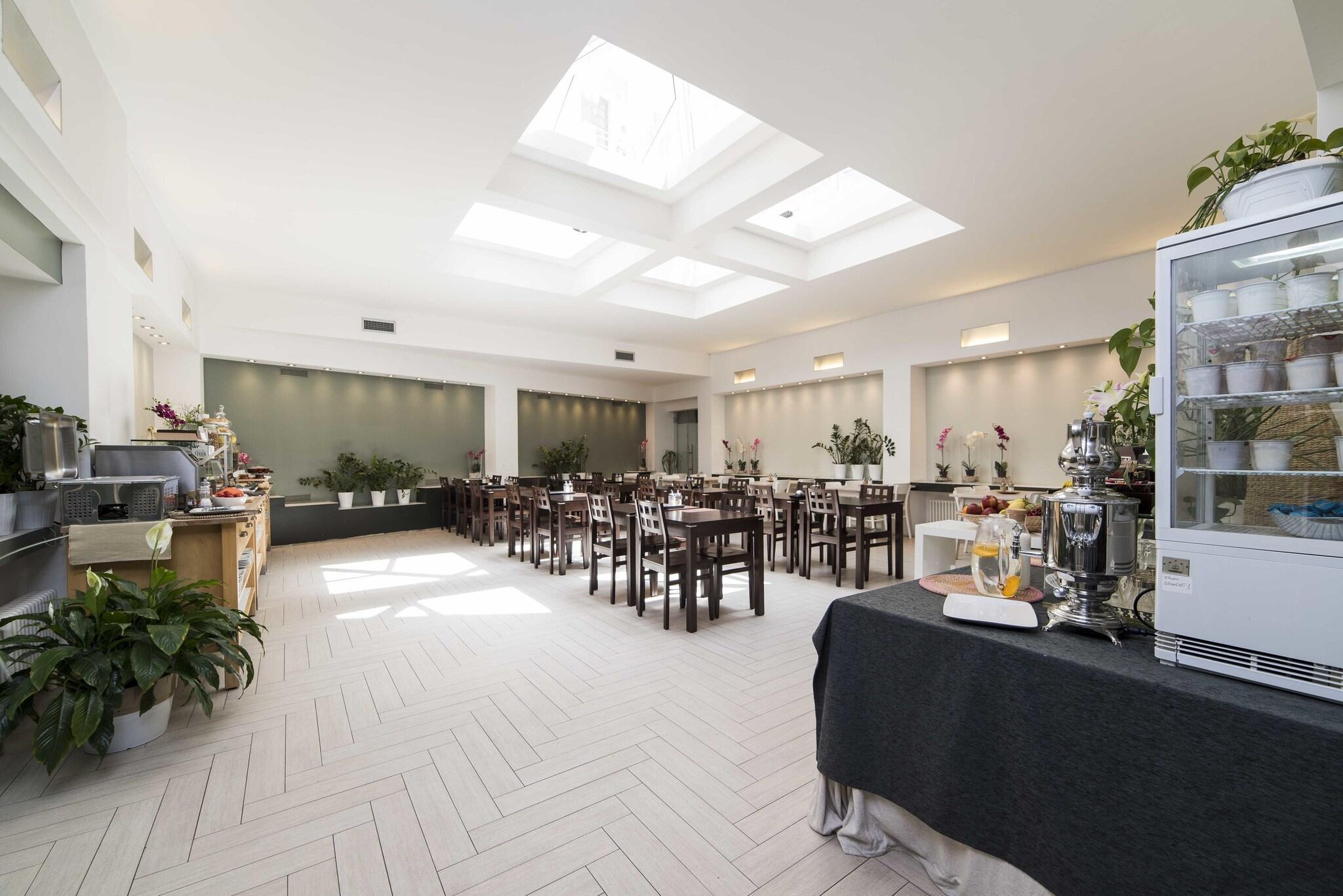 Bar/Salón Hotel Montestella