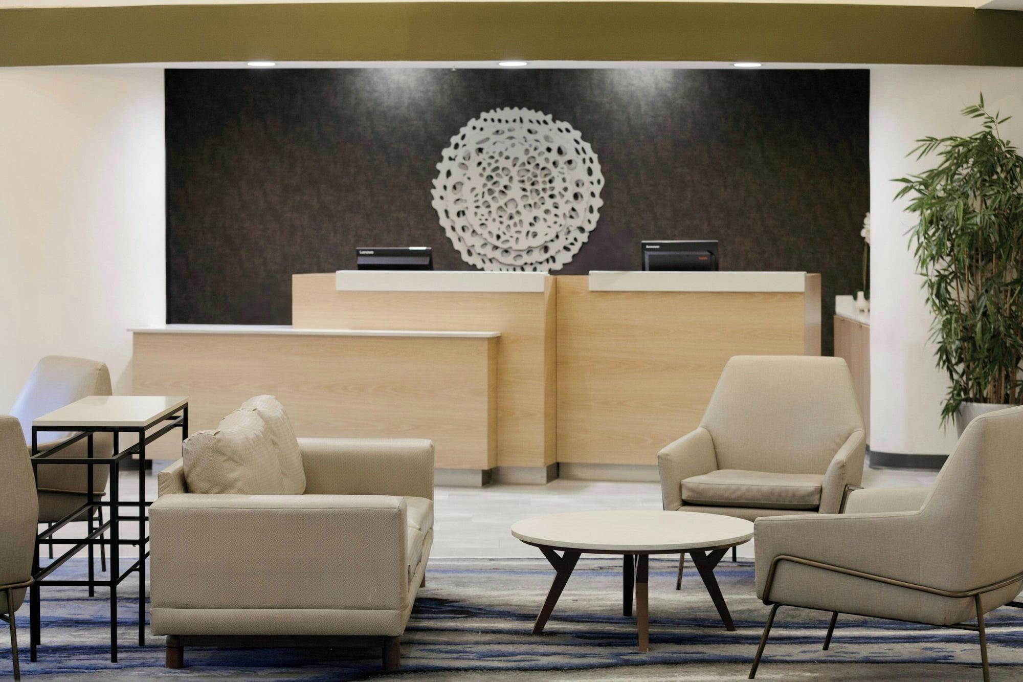 Vista Lobby Fairfield Inn & Suites by Marriott Miami Airport South