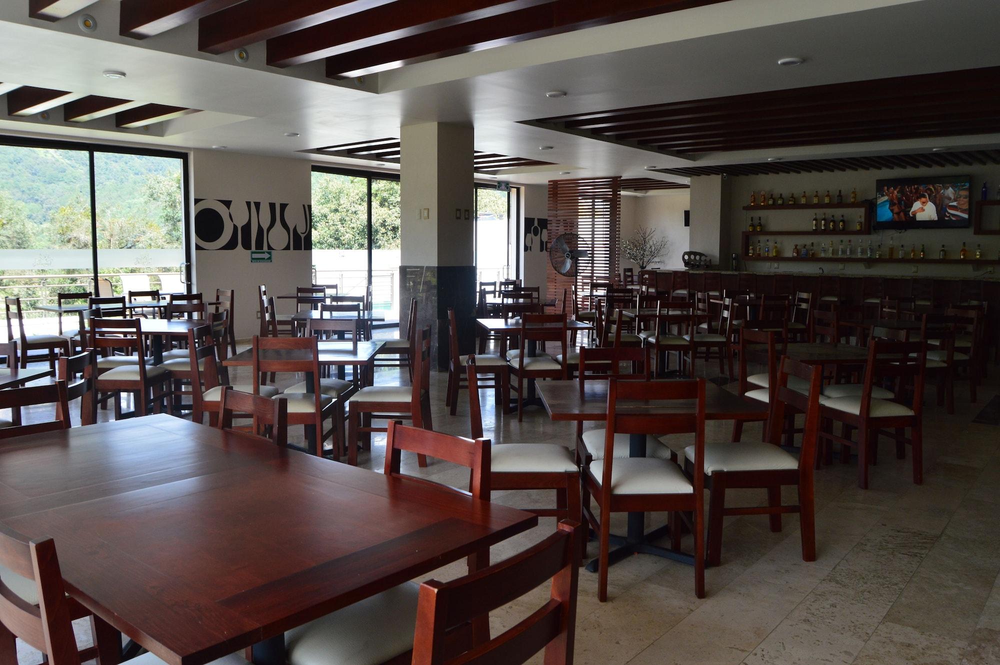 Restaurant Hotel Suites Don Miguel
