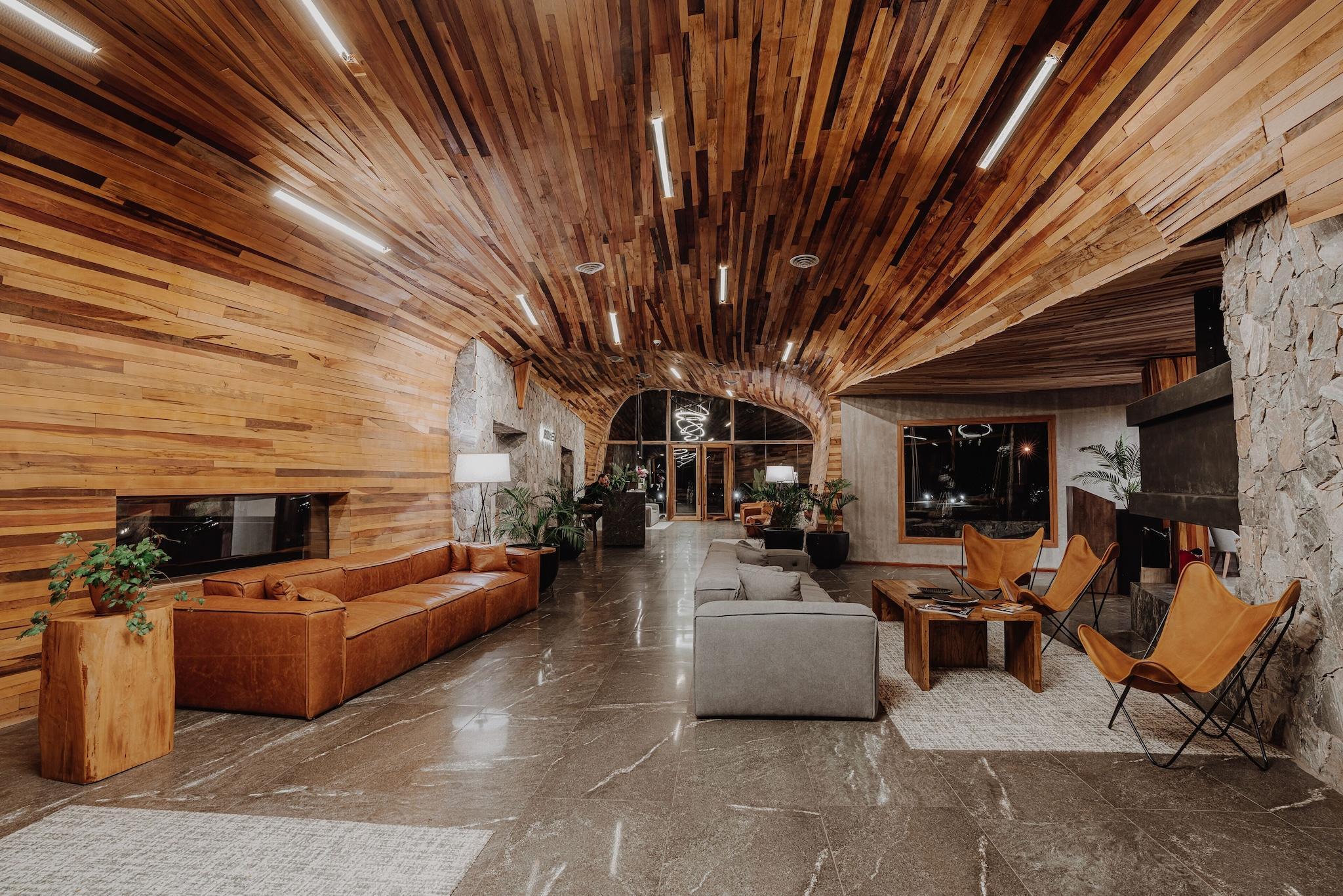 Vista Lobby Ba Den Hotel By Aken Soul