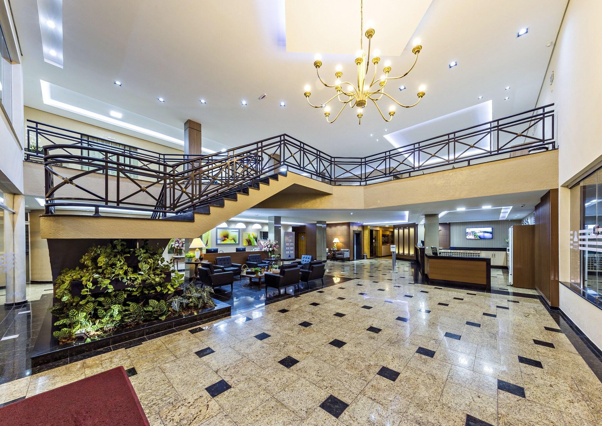 Vista Lobby Thomasi Hotel Londrina