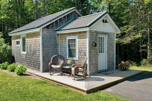 Aluguel por temporada - Cozy Cabin By The Pond, Sleeps 2