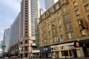 Alojamiento - Orange Village Hostel