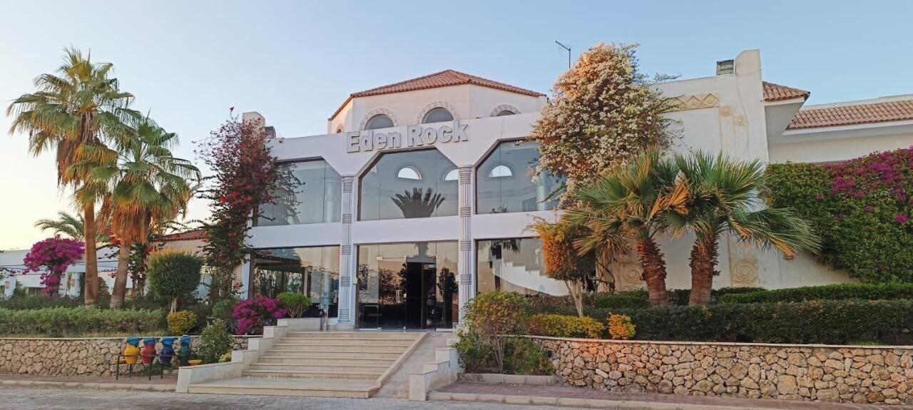 Varios Eden Rock Hotel
