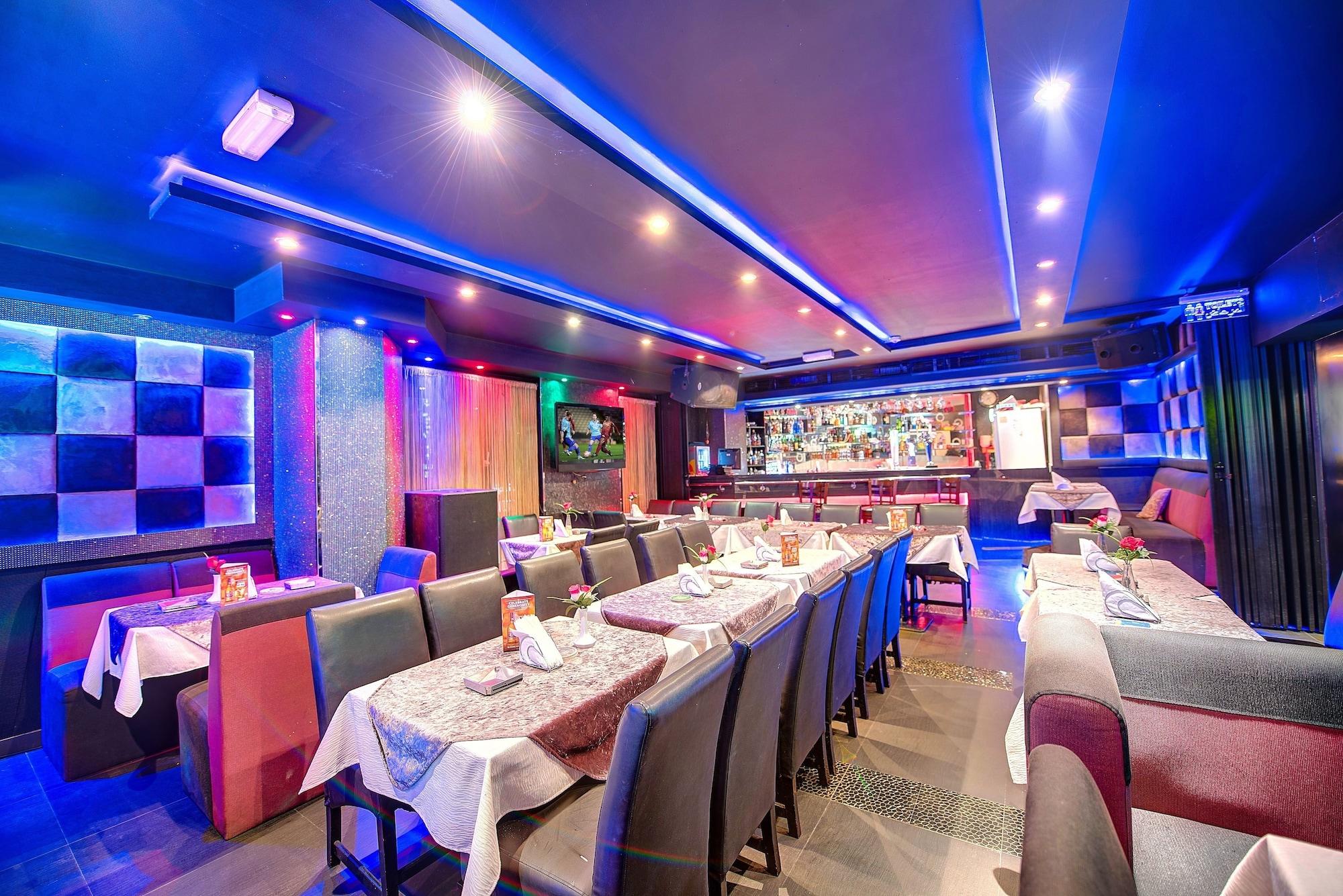 Bar/Salón Nihal Hotel