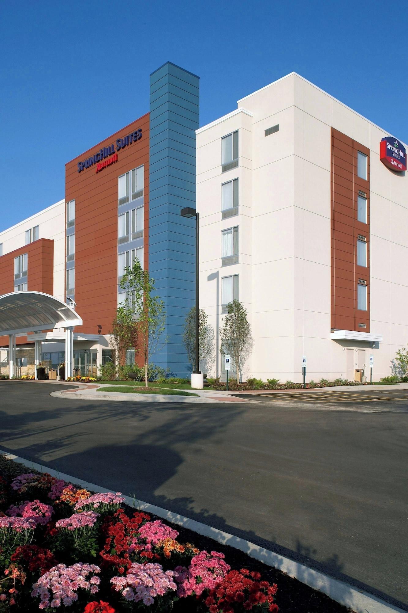 Vista Exterior SpringHill Suites by Marriott Chicago Waukegan/Gurnee