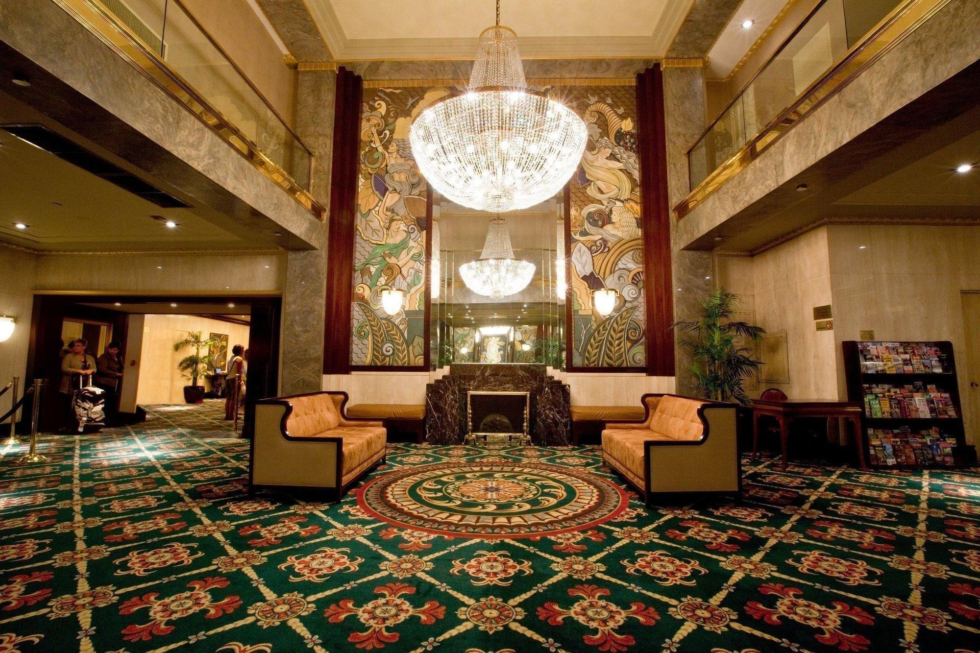 Vista Lobby Wellington Hotel