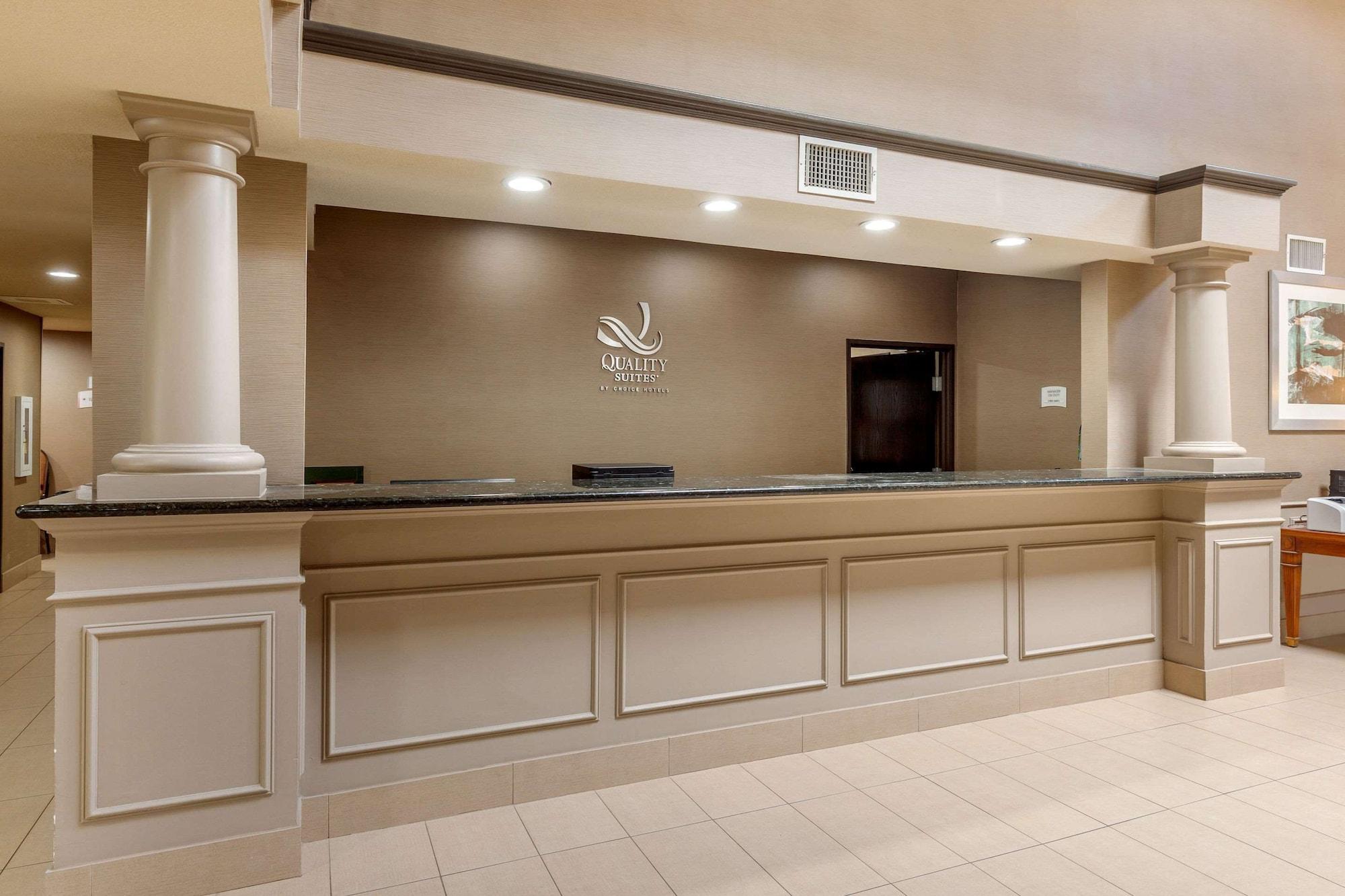 Vista Lobby Quality Suites Sherman