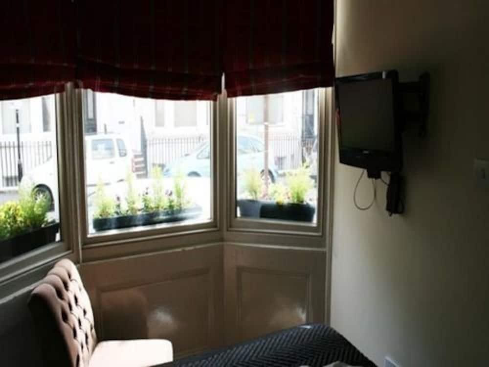 Set de Habitación Grand Pier Guest House