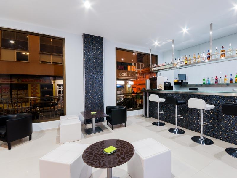 Bar/Salón Hotel Fontana Plaza