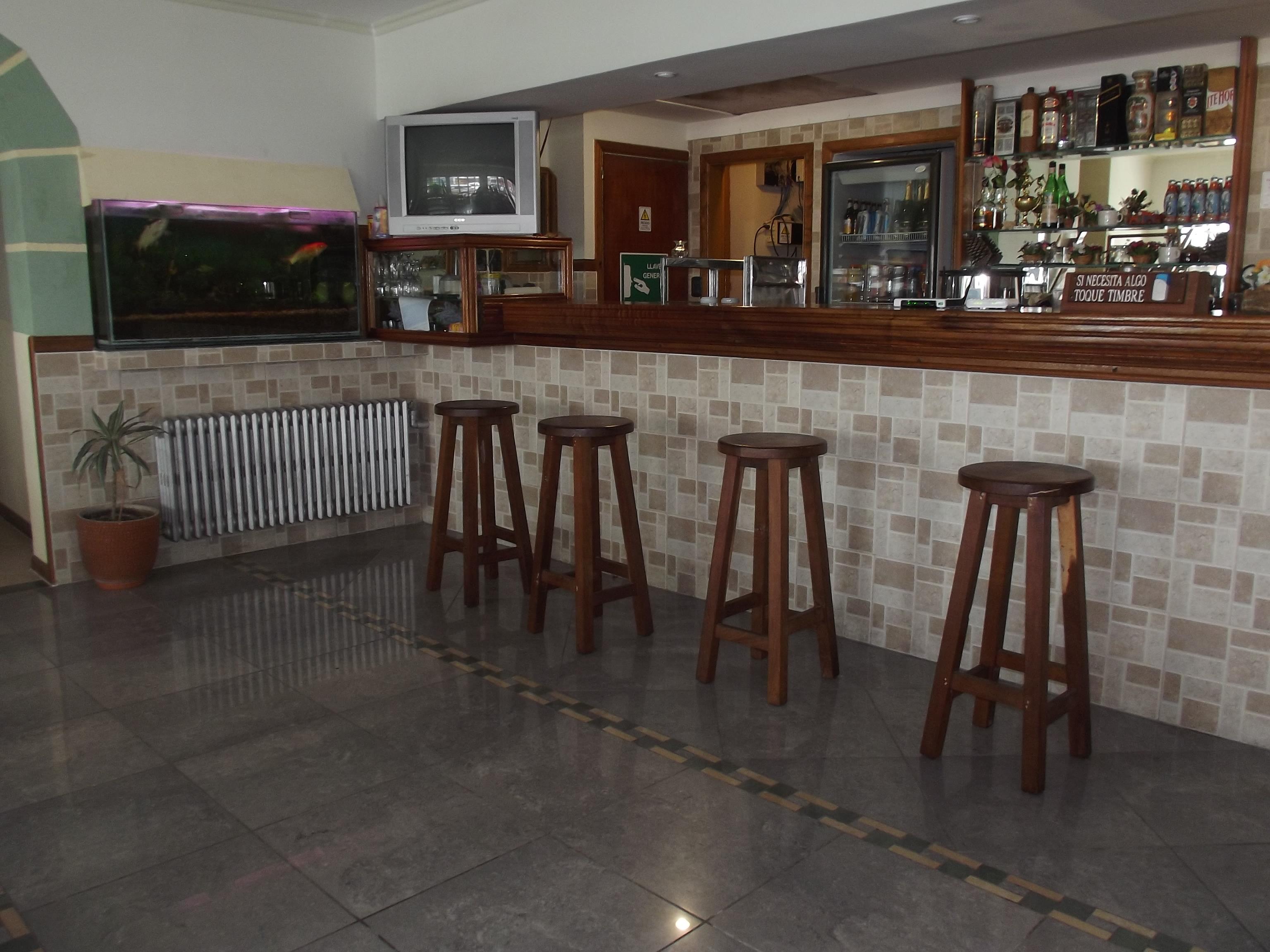 Bar/Salón Hotel Teomar