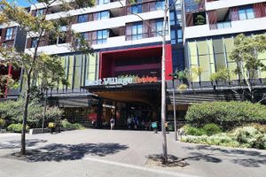 Alquiler Vacacional - Penthouse perfection with private rooftop pool paradise. 2 bed, 2 bath, parking