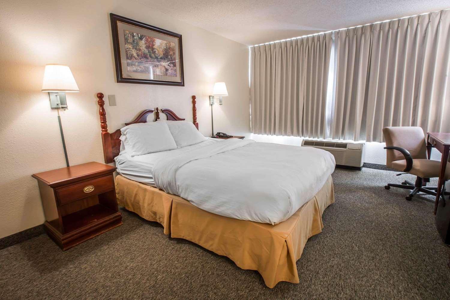 Habitación Clarion Pointe Sylva Near Cherokee Area