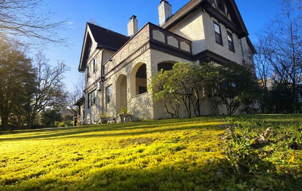Cecil Bacon Manor