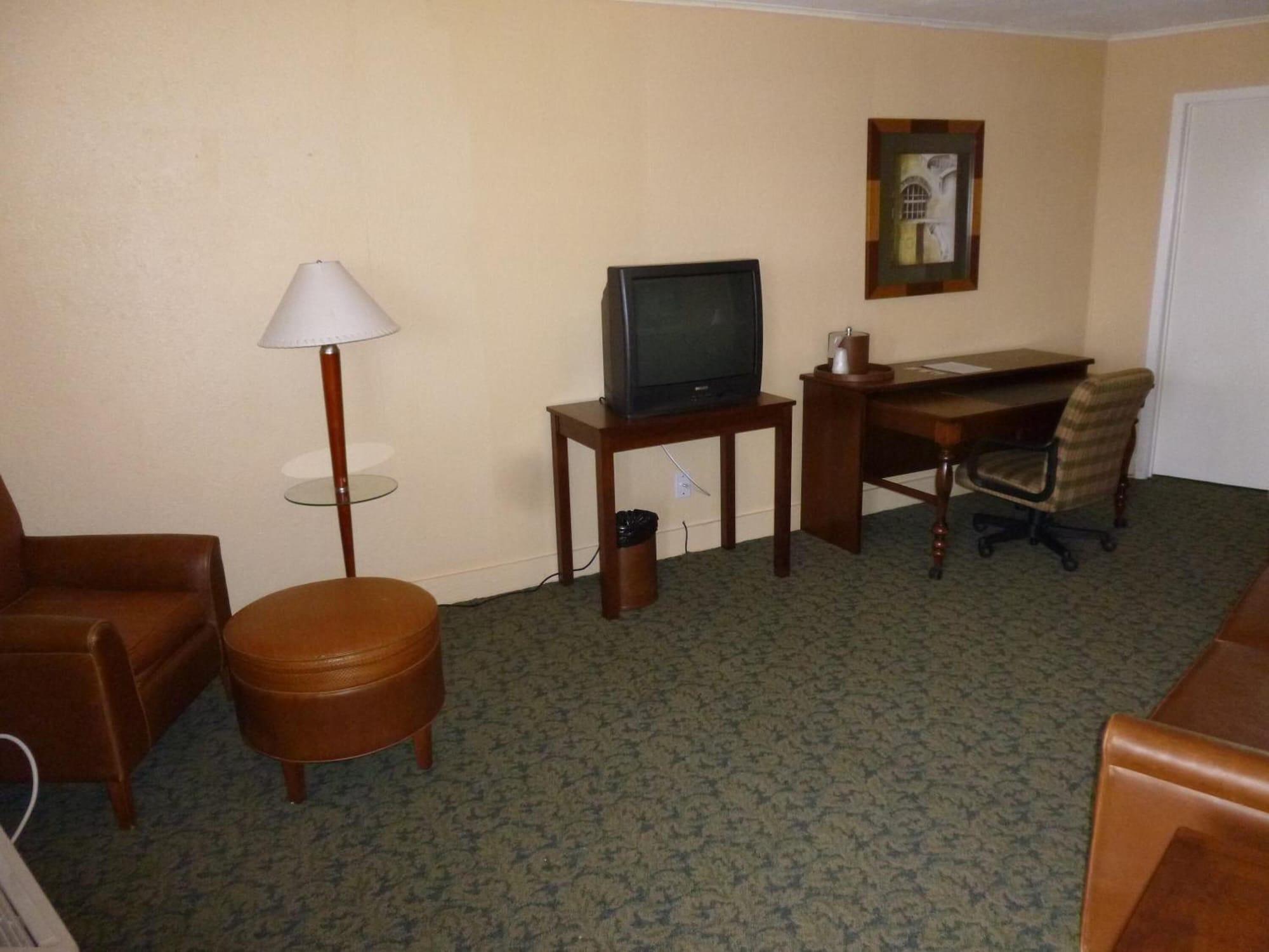 Vista Lobby Alvin Extended Stay