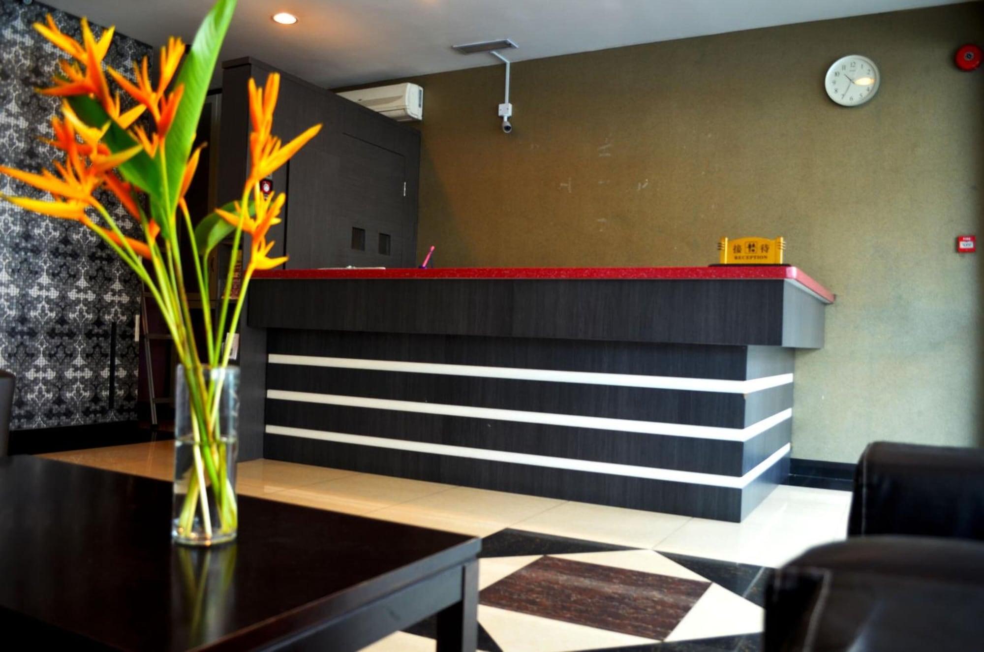 Vista Lobby Hotel Lintas Plaza