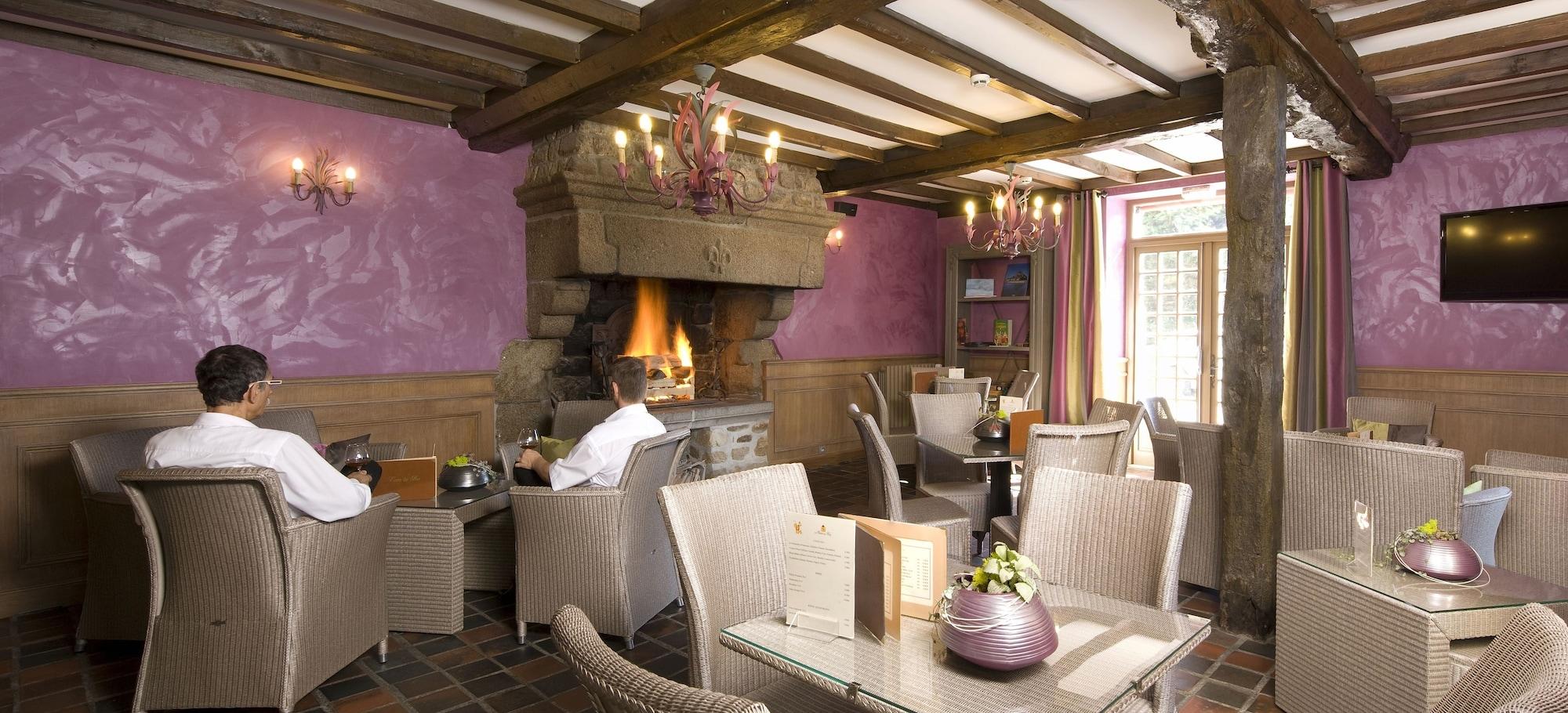 Bar/Salón Le Relais Du Roy