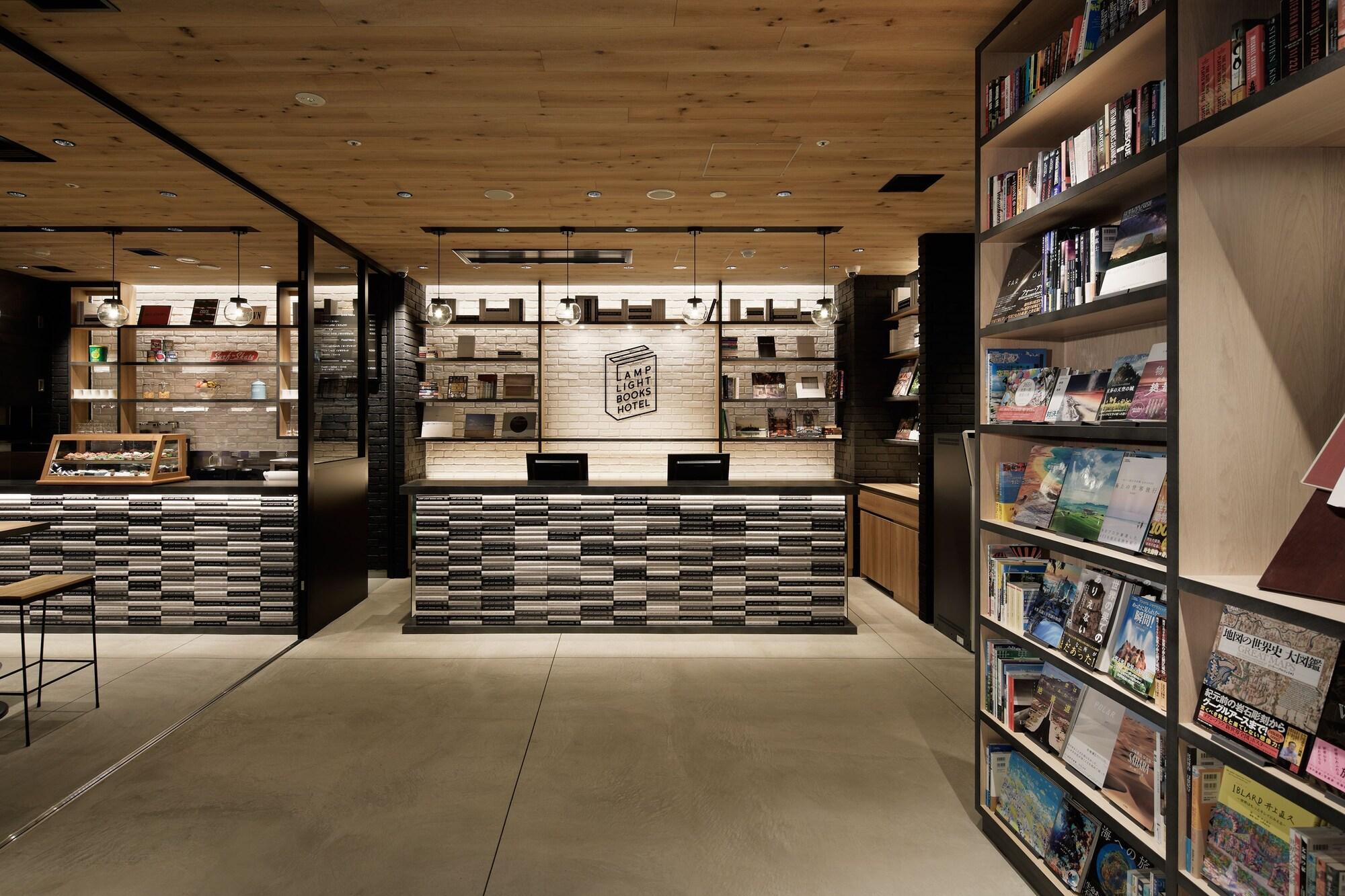 Vista Lobby LAMP LIGHT BOOKS HOTEL nagoya