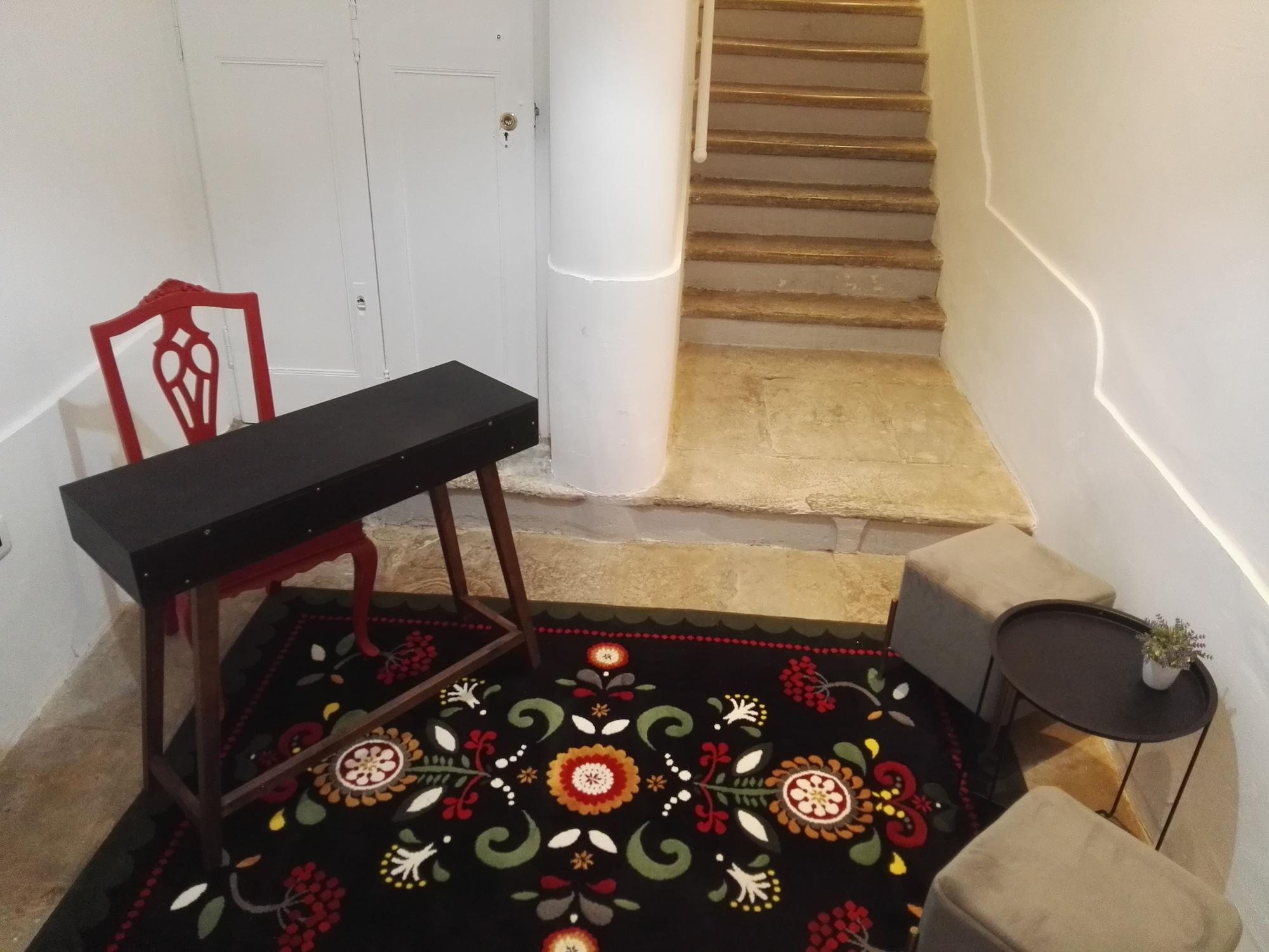 Vista Lobby Temple Suites Guest House