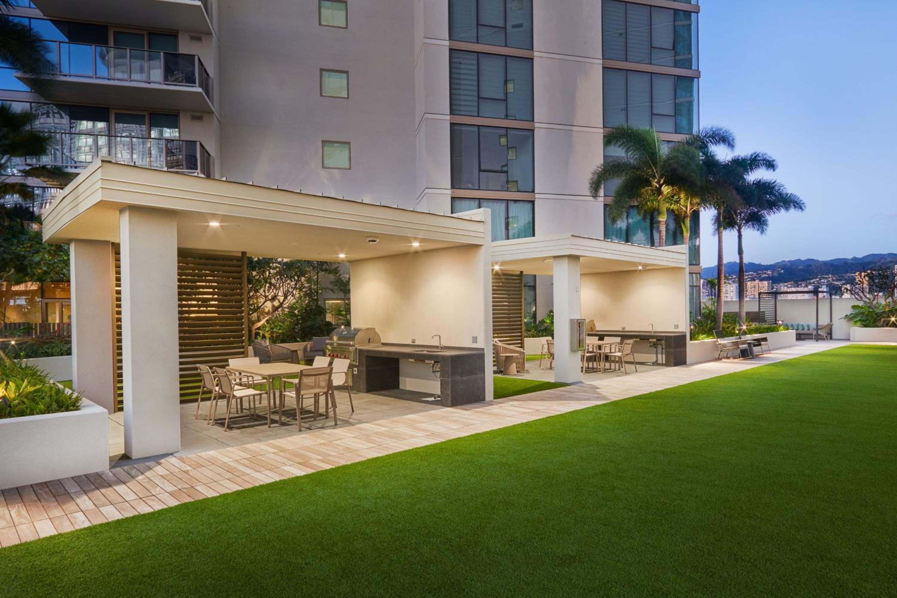 Vista Exterior Renaissance Residences Oahu Honolulu