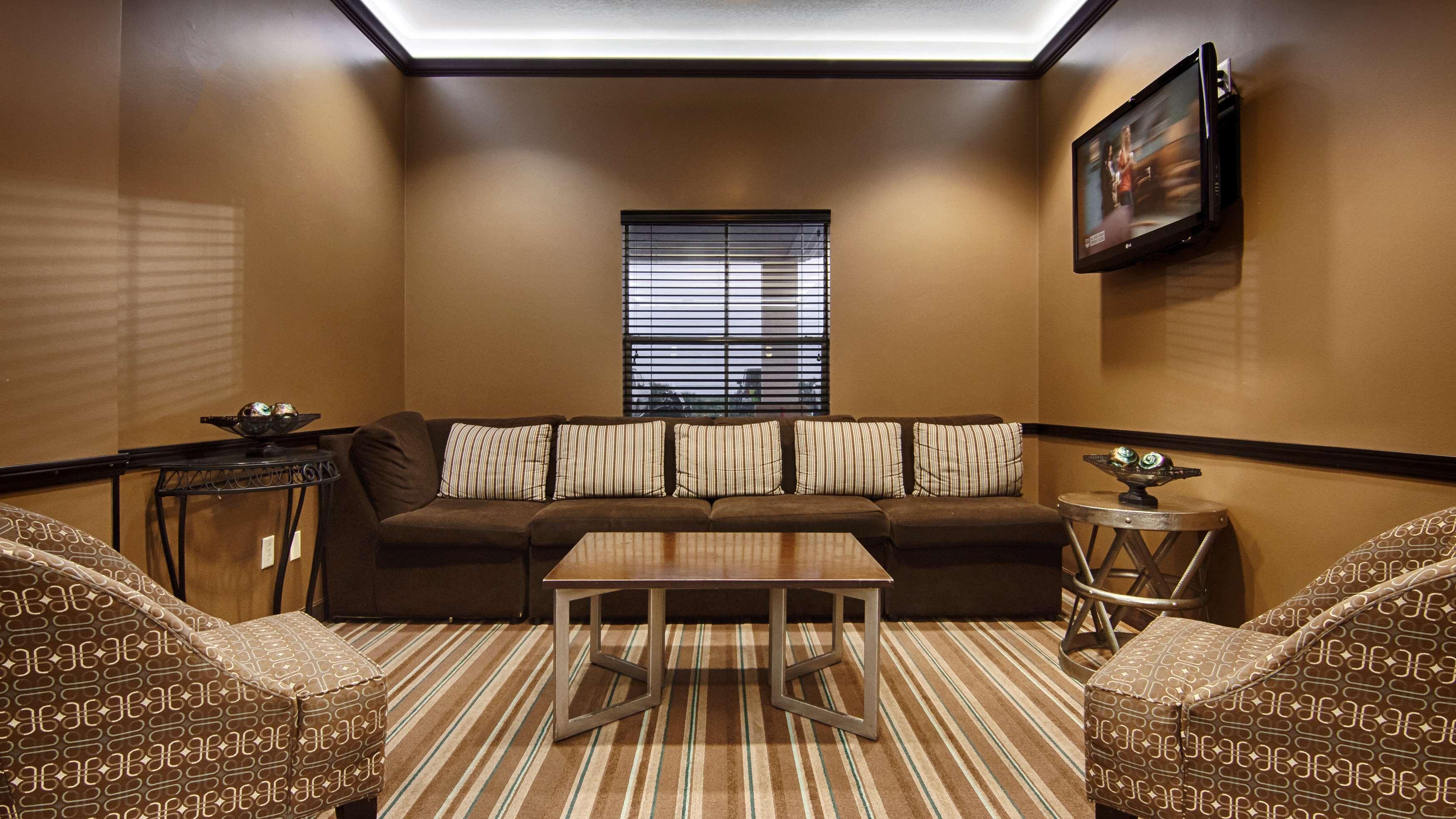 Vista Lobby Best Western Plus Seawall Inn & Suites By The Beach