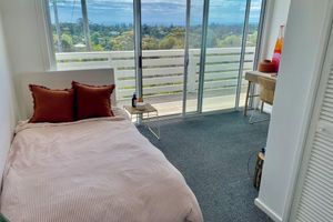 Alquiler Vacacional - On Top of the World - Incredible Bay views with massive outdoor undercover deck
