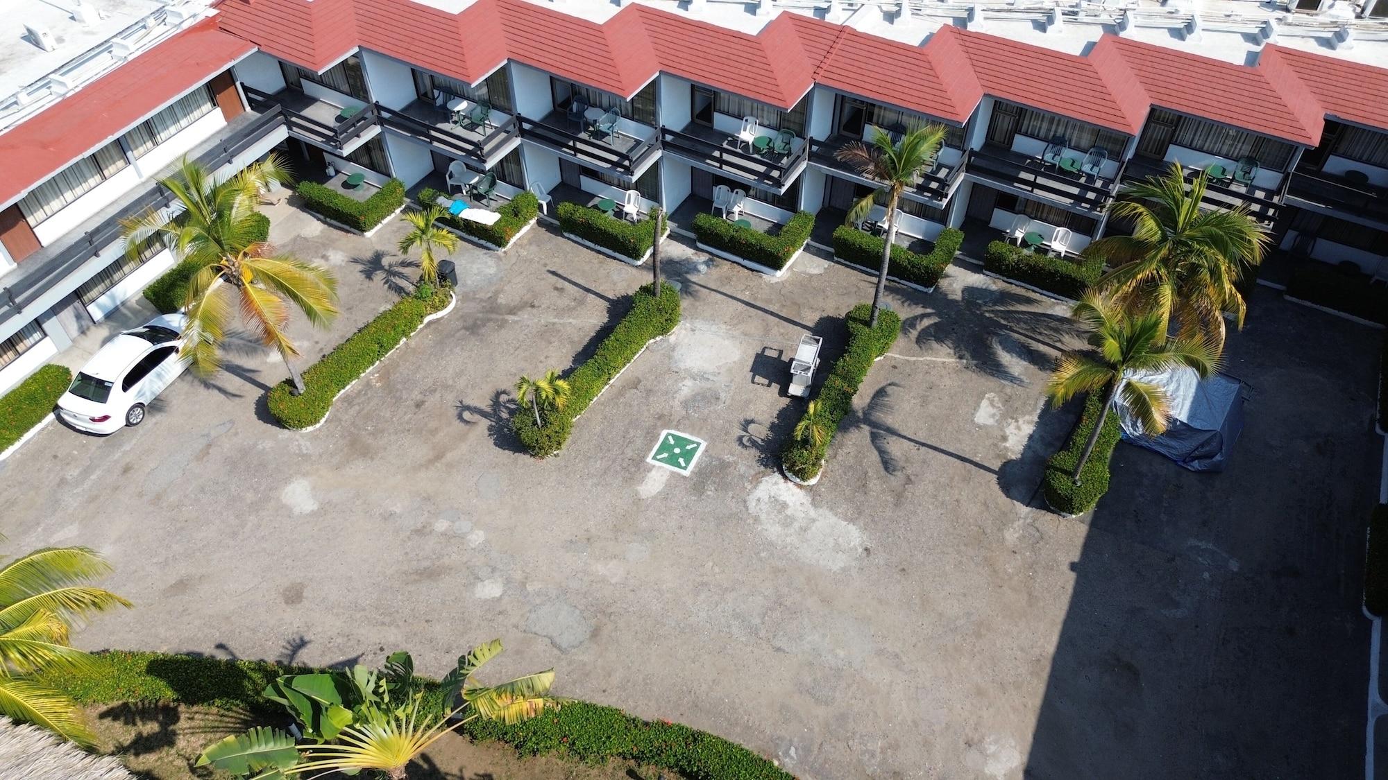 Vista Exterior Hotel Bali-Hai Acapulco