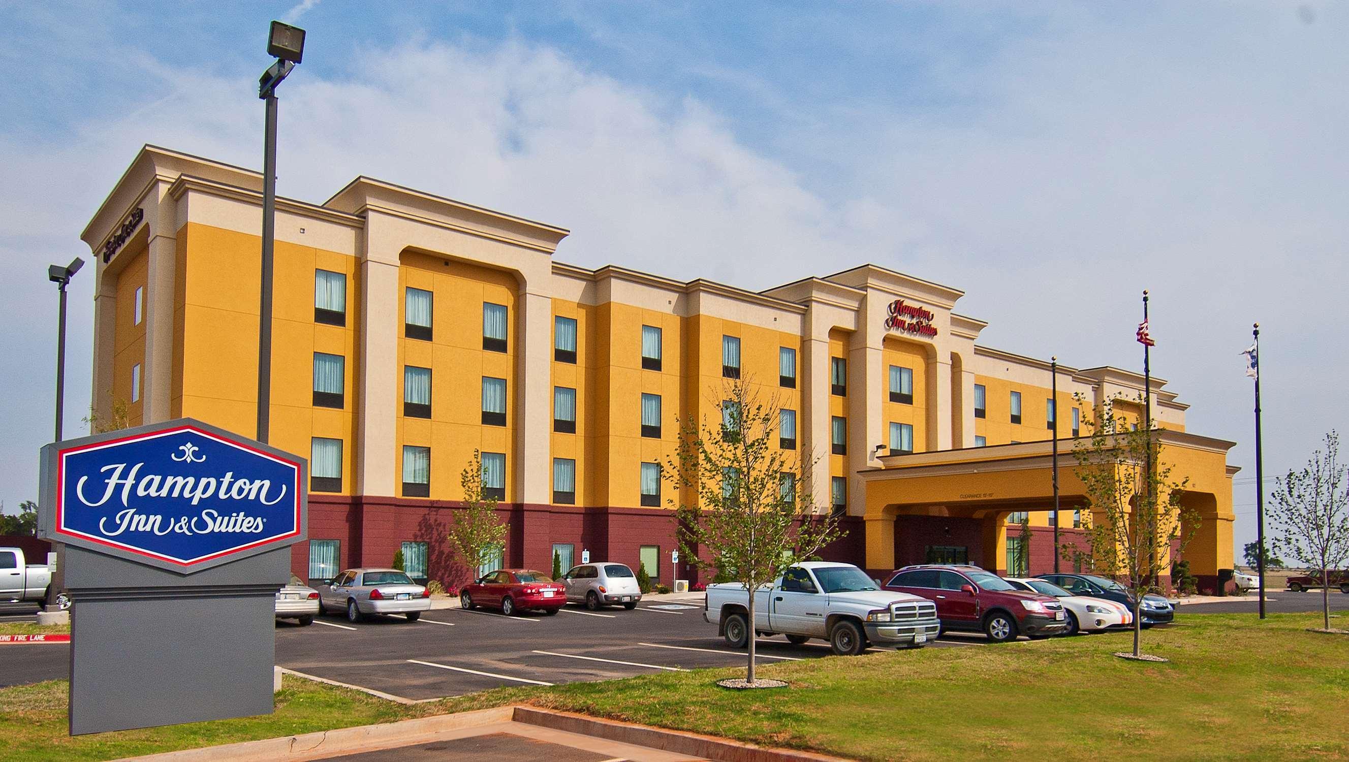Vista Exterior Hampton Inn & Suites Elk City