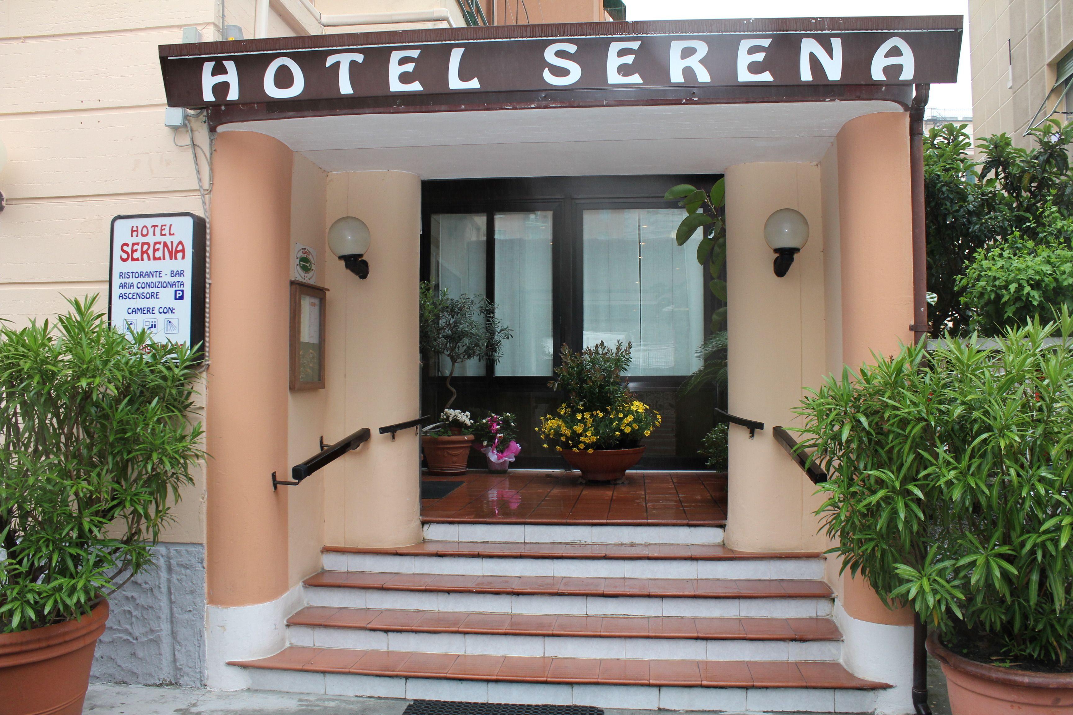 Varios Hotel Serena