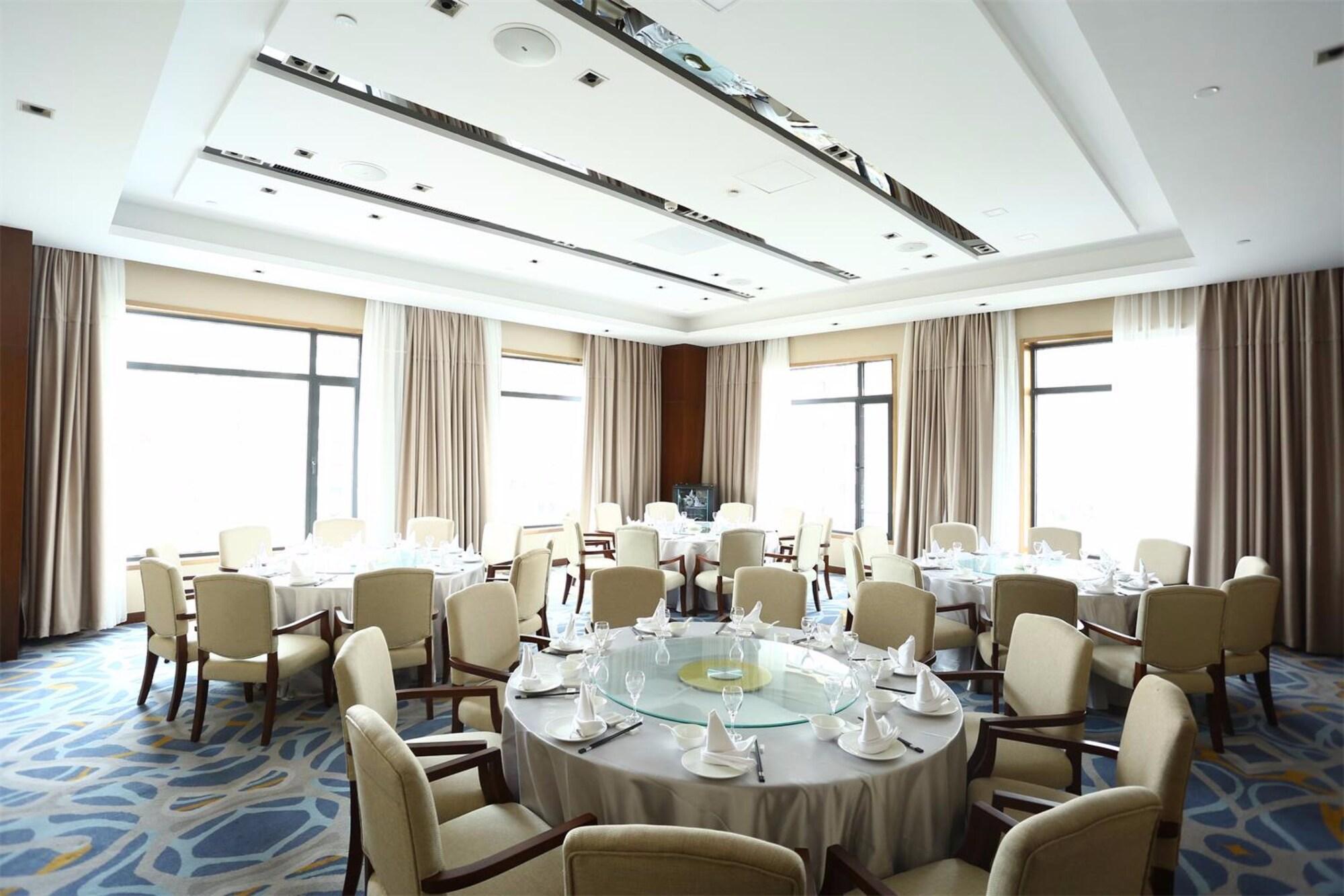 Restaurant WOJO Hotel