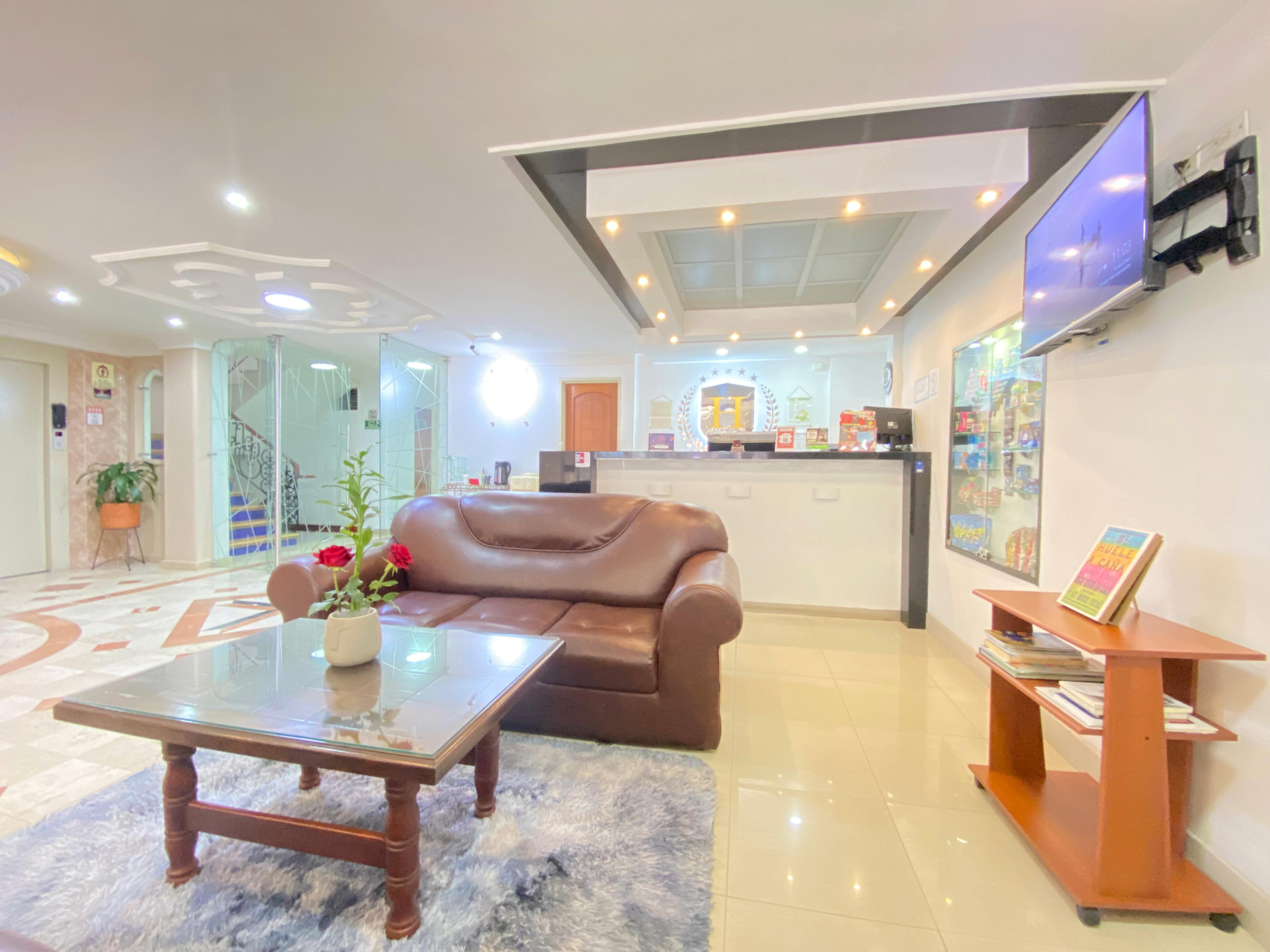 Vista Lobby Cali Plaza Hotel