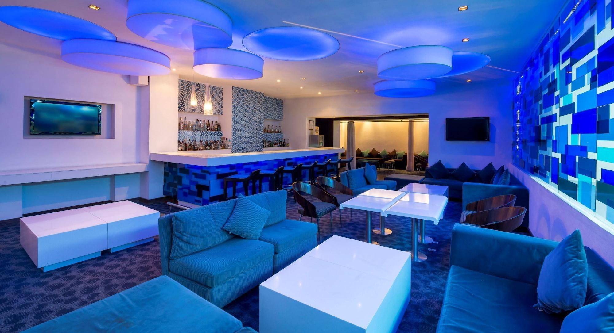 Bar/Salón Real Inn Guadalajara Expo
