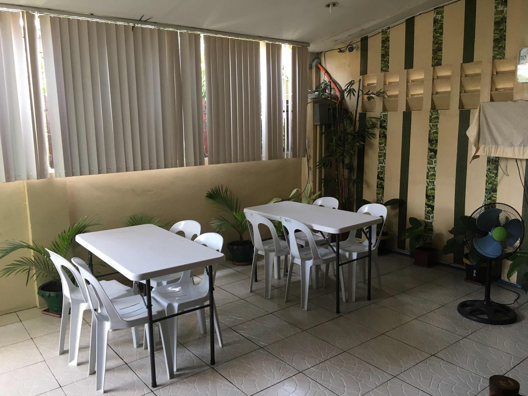 Vista Exterior Haus Of Tubo Pension House