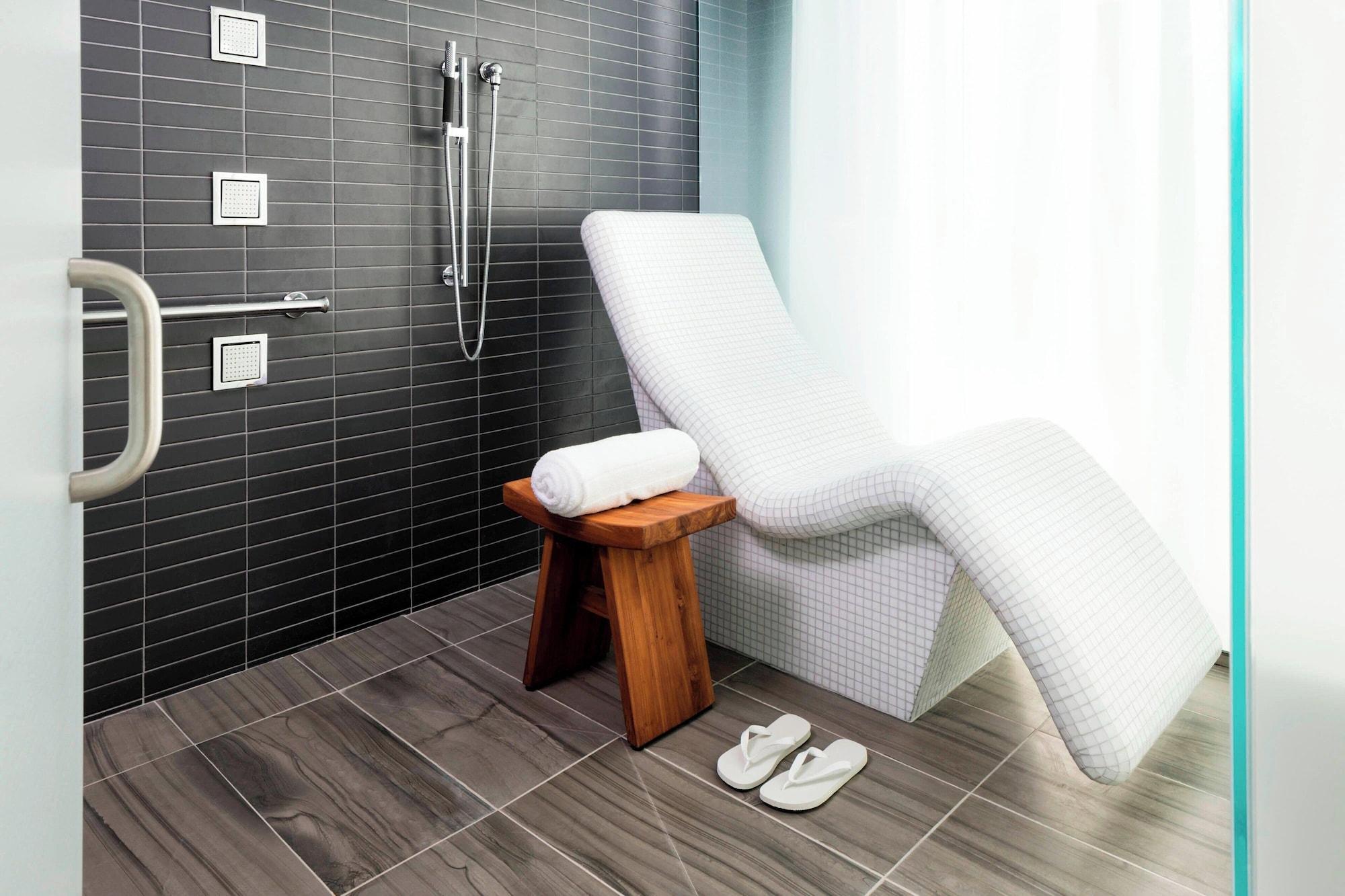 Spa Le Méridien Columbus, The Joseph