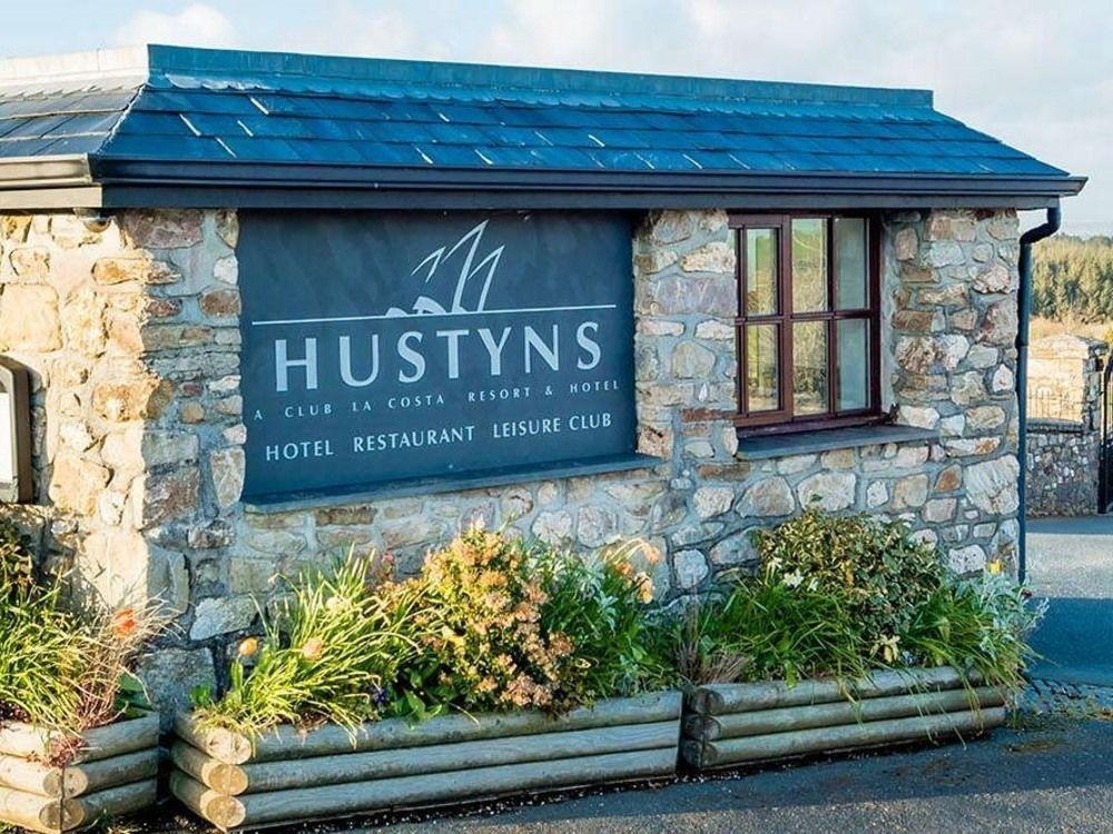Varios Hustyns Resort