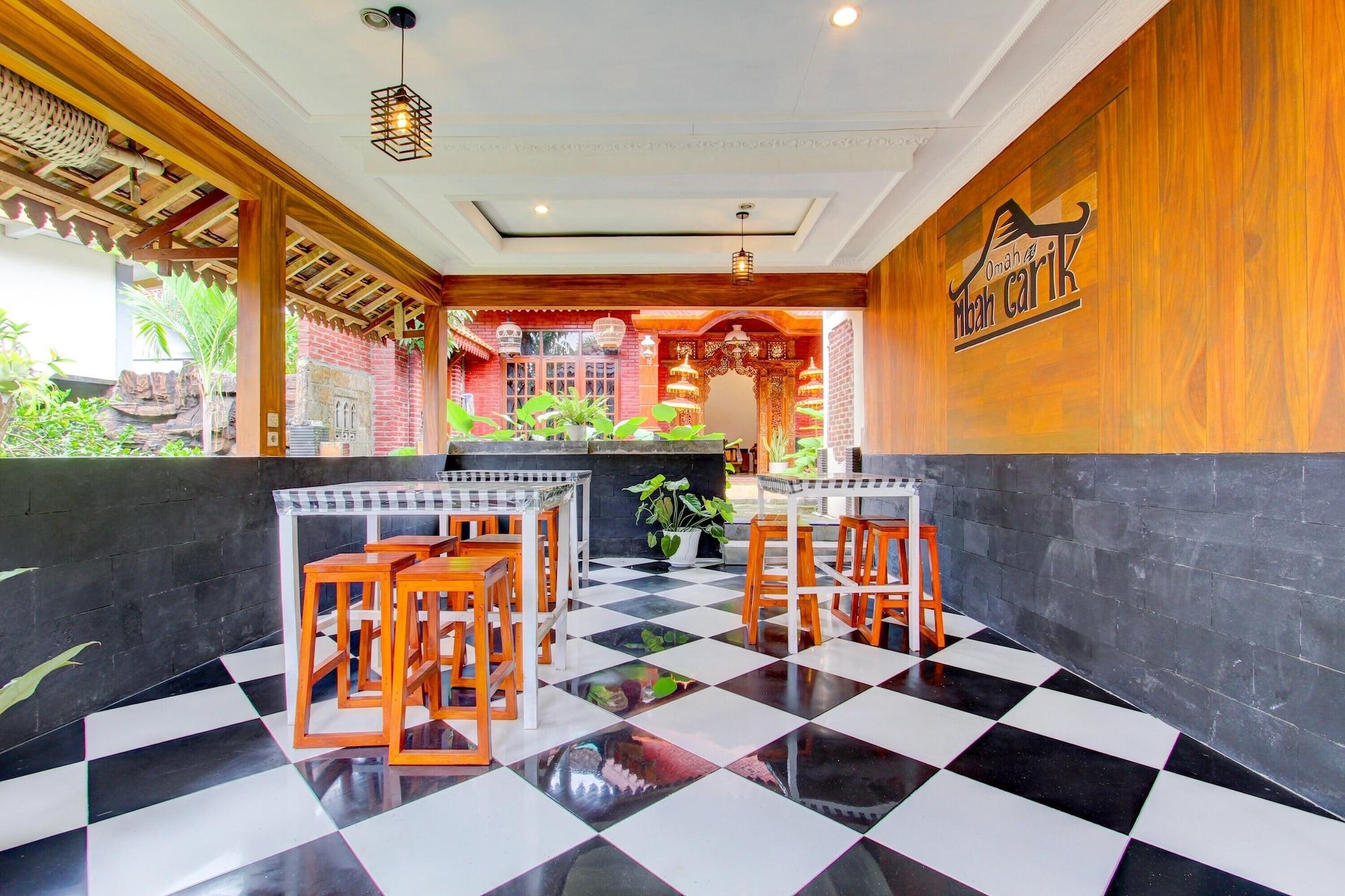 Restaurant Hotel O Mbah Carik Homestay Syari'ah