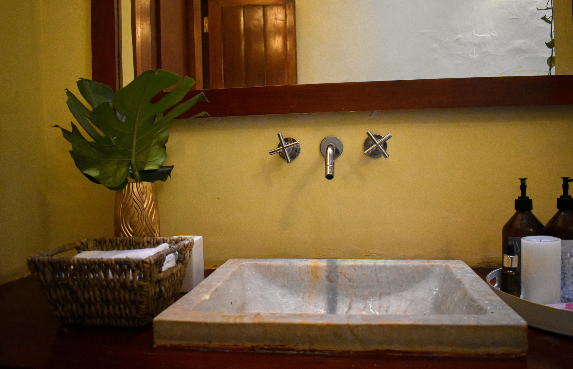 Baño CASA GAITANA ALMA HOTELS