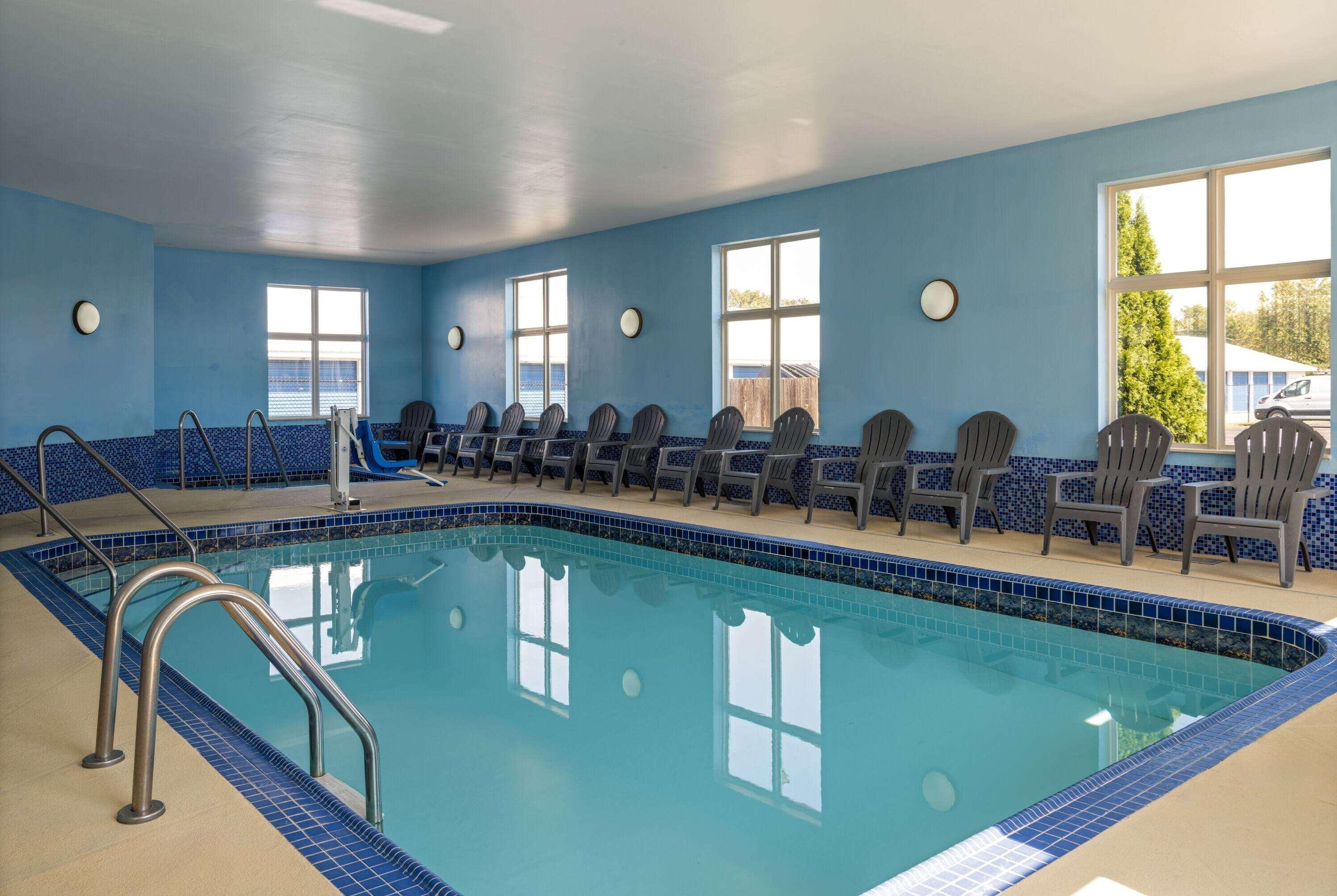Vista Piscina Days Inn By Wyndham Neenah