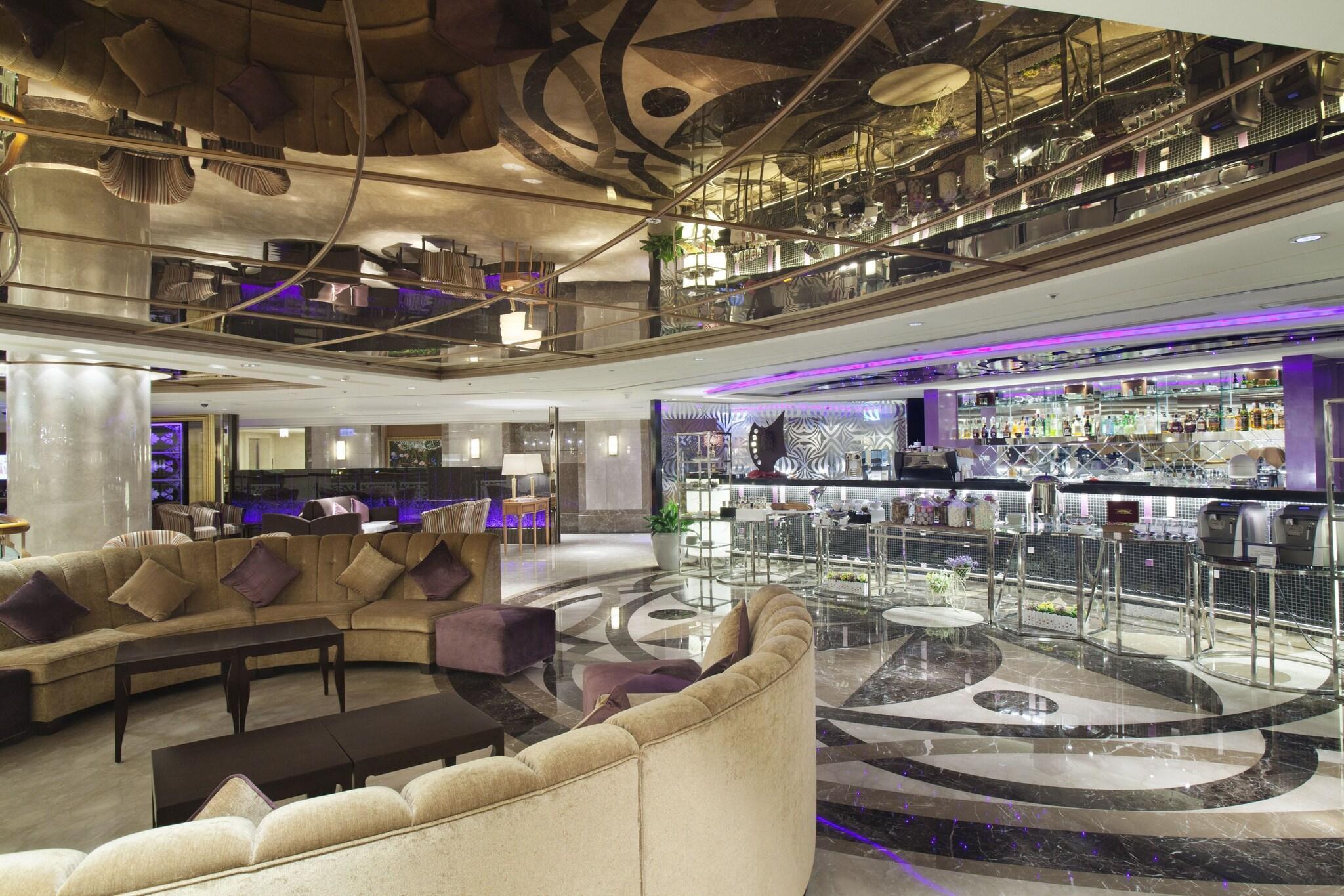 Bar/Salón E-Da Royal Hotel