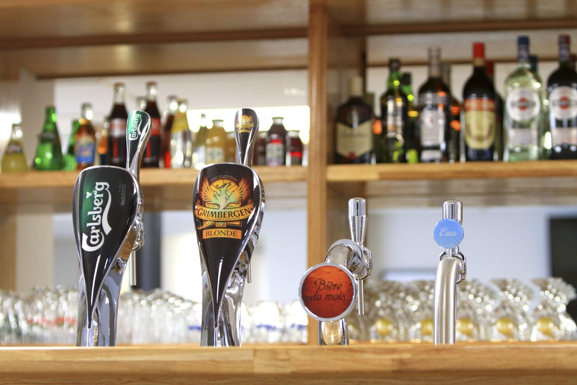 Bar/Salón Brit Hotel Calais