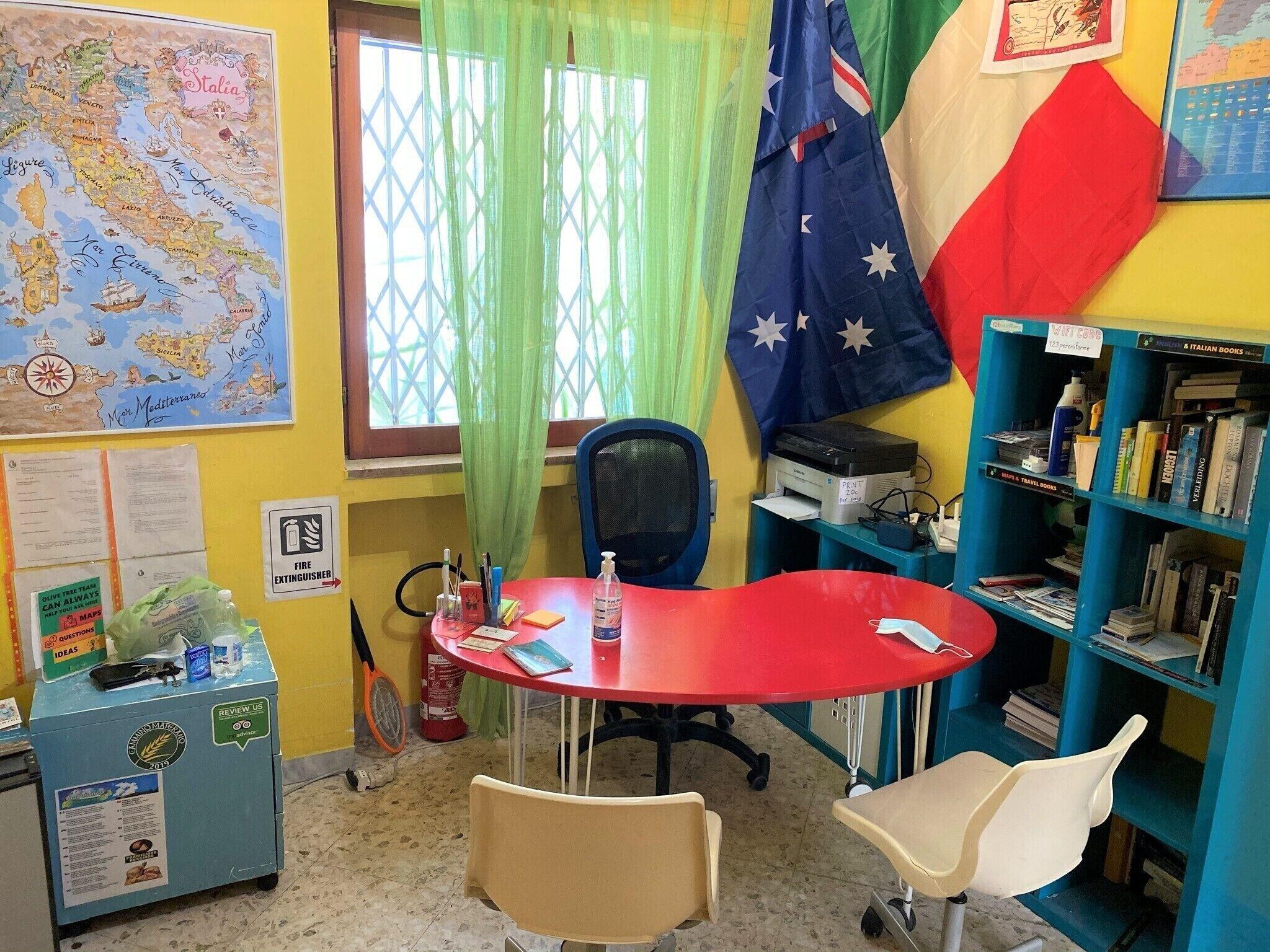 Vista Lobby Olive Tree - Hostel